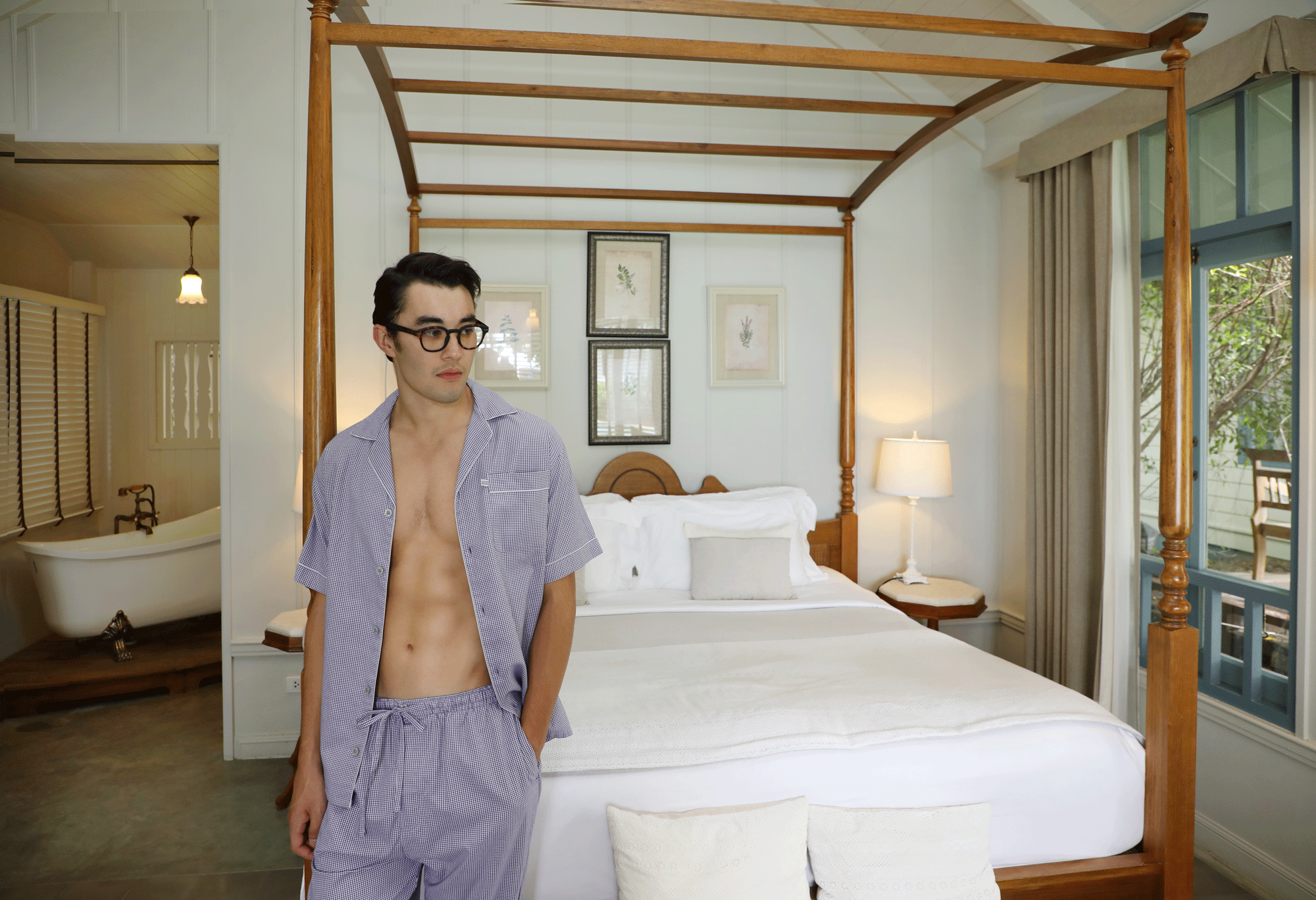 pyjama : JOCKEY / eyeglasses : IZIPIZI