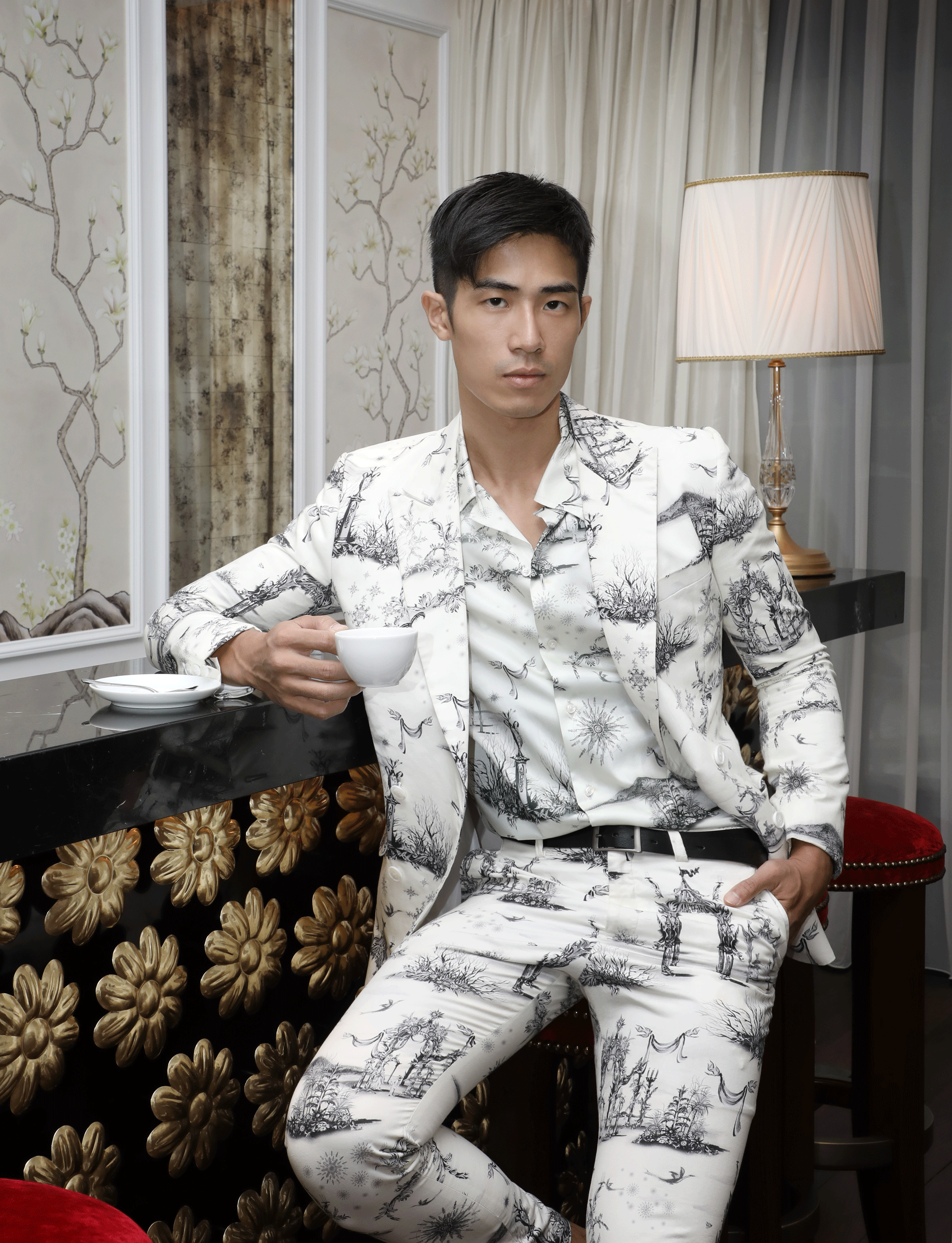 clothes : Tube Gallery