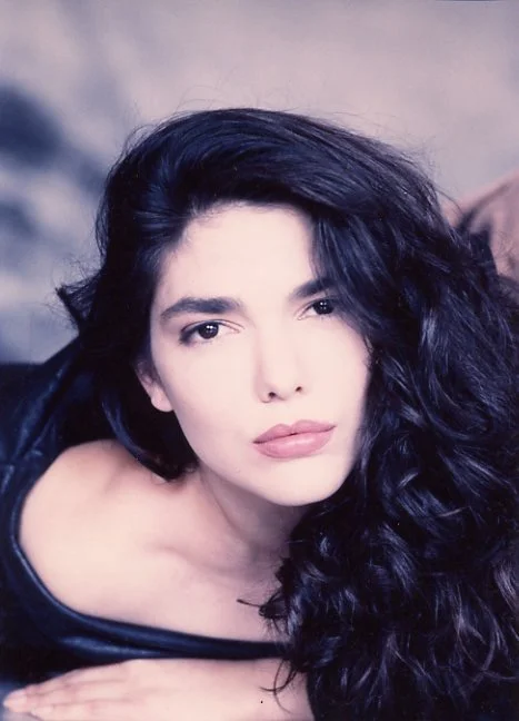 LH_06_port_head shot07.jpg