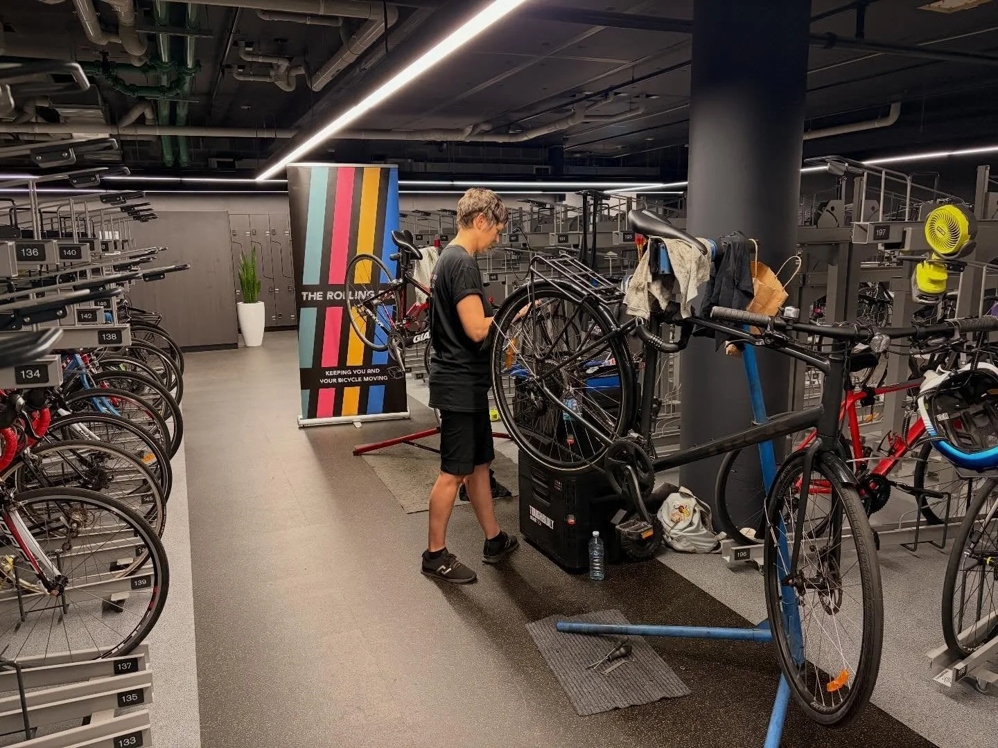 It&rsquo;s been one year of regular visits to 180 George Street (Salesforce Tower) , and we are seeing the positive results. We started with around 25 riders for a tune-up in February 2025, and this February, we had 40 people turn up.

Great seeing t