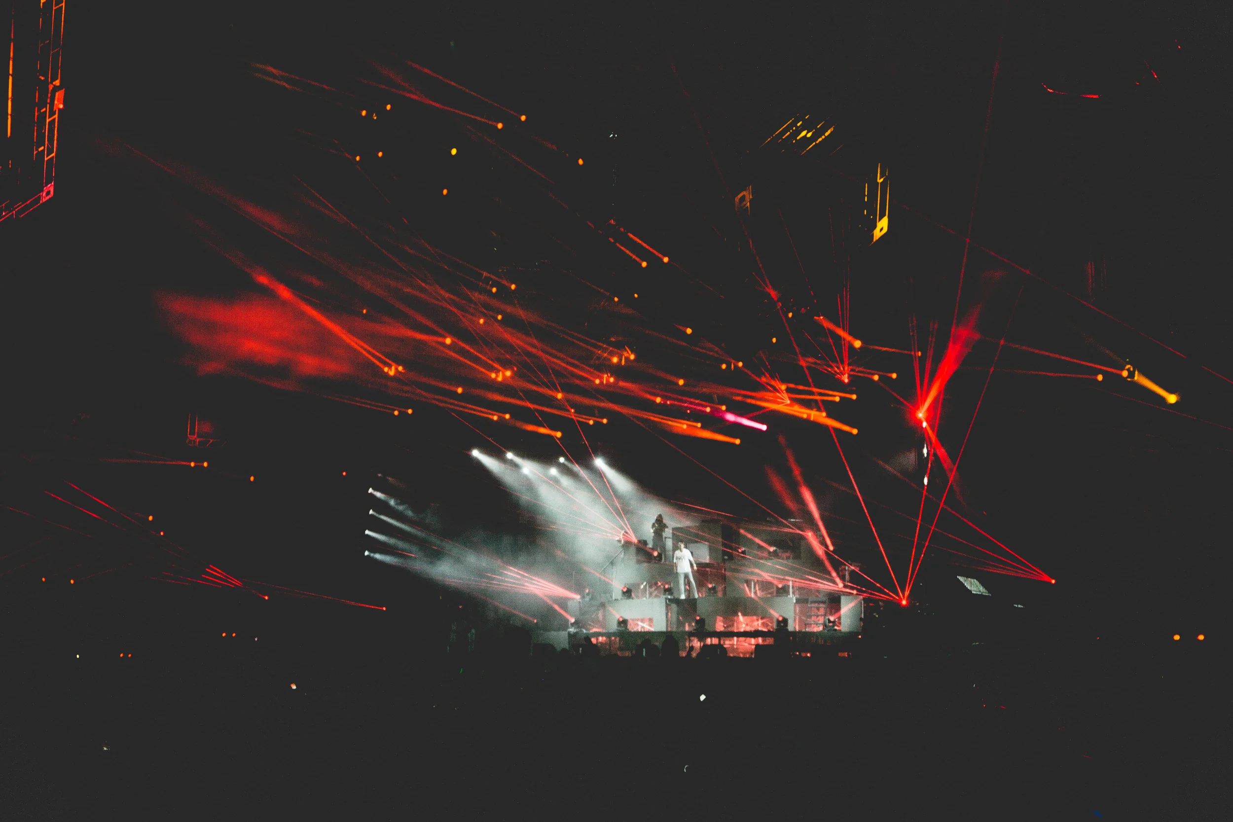 Chainsmokers