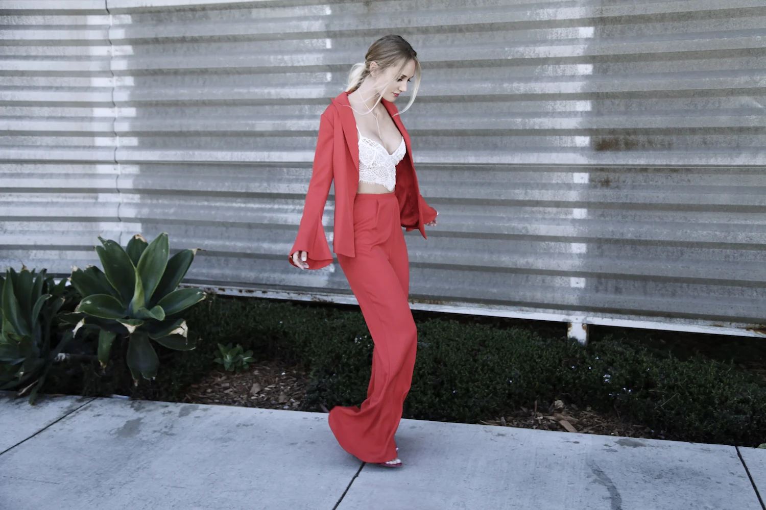 RedSuit_092517_CWS_Lk2_00090.jpg