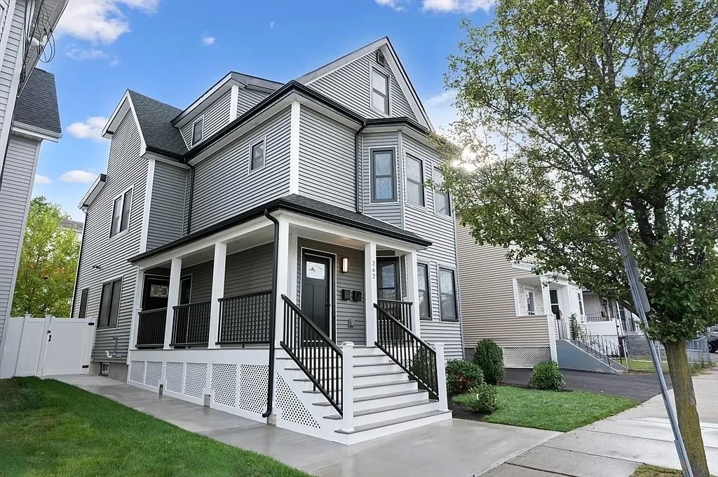Check out this beautiful home located in Revere with 3,303 square feet, this multi family home is 5 bed 4 bath, and newly renovated. 

This property is listed by an agent not affiliated with our office. Contact us for your exclusive buyer's represent