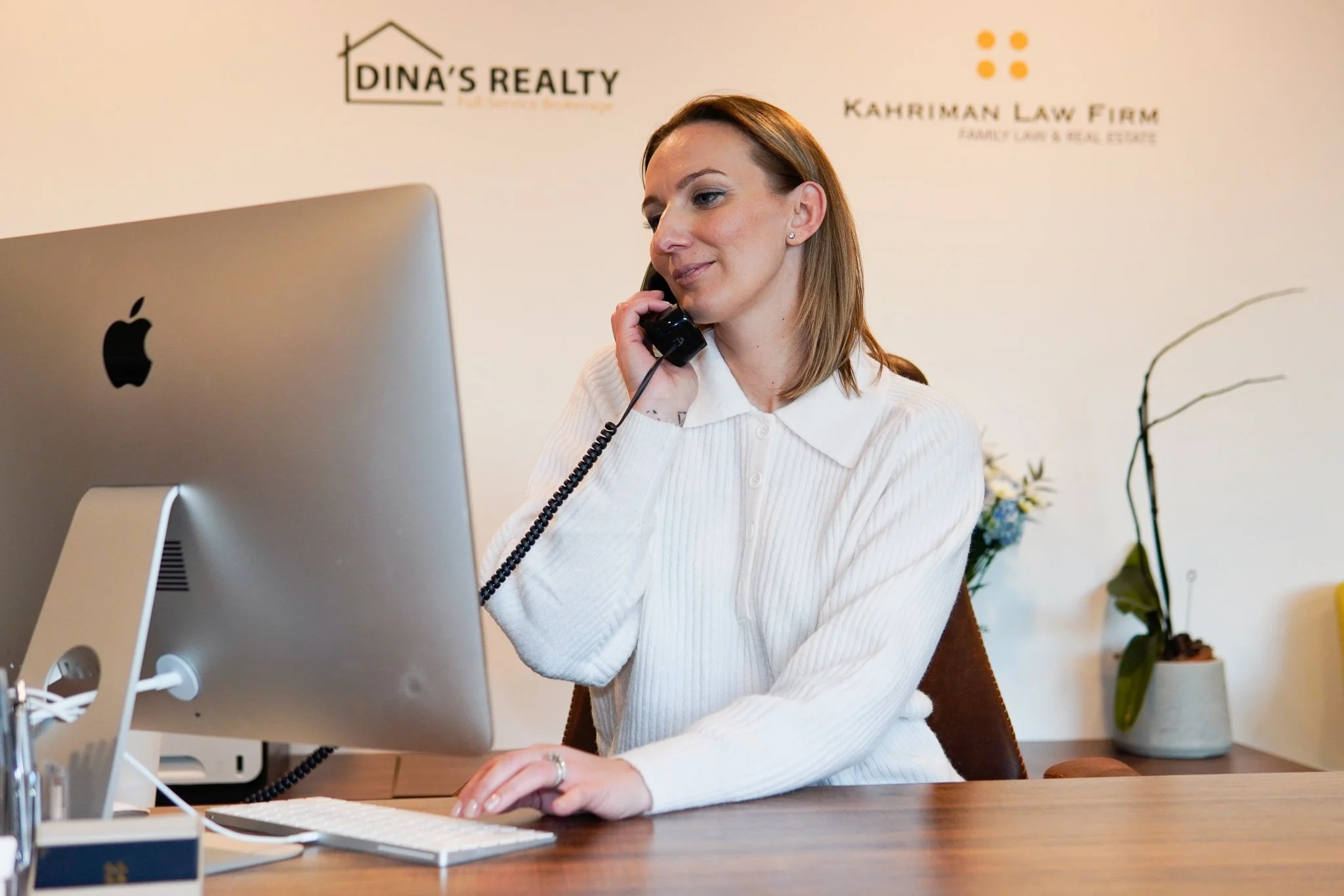Real estate decisions shape your future. Having the right advocate by your side can make all the difference especially in today&rsquo;s market. 

Get in touch with us today to learn more about how we can help you.

📱781-656-5156 💻 info@dinasrealty.