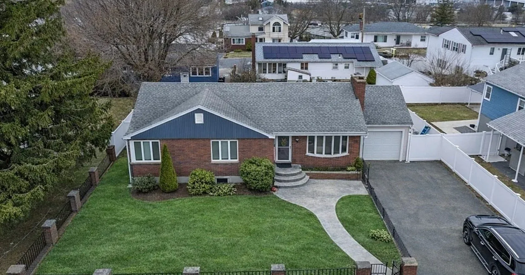 For Sale: 50 Steven's St, Revere MA- 🛌 3- 🛁 2 - 🏡 2,597 sq. ft.

Checkout this beautiful ranch style home, with newly installed windows, a finished basement, and a heated in-ground pool. Perfect for large gatherings and hosting fabulous parties ju