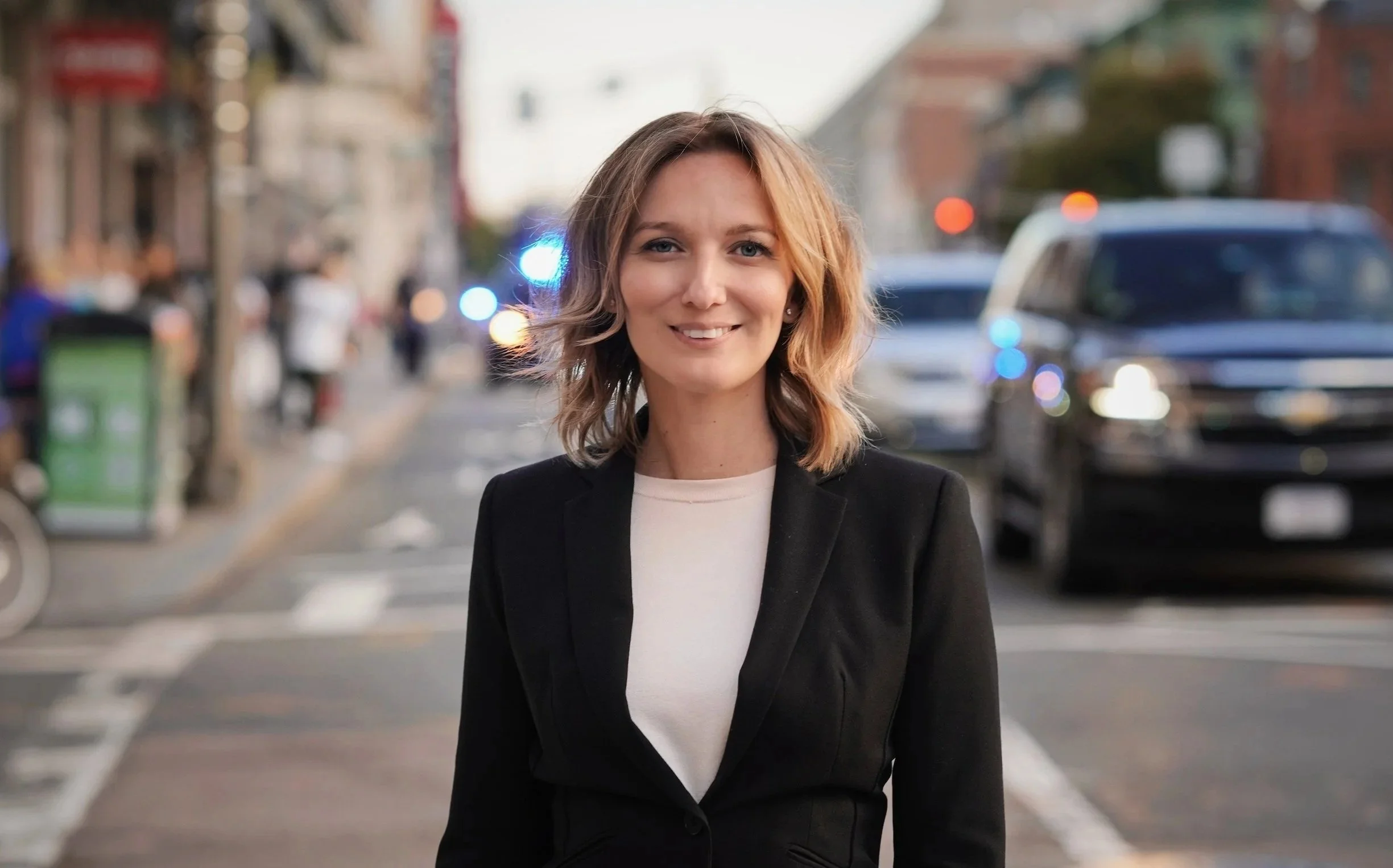 DINA OUTSIDE 2021 .jpg