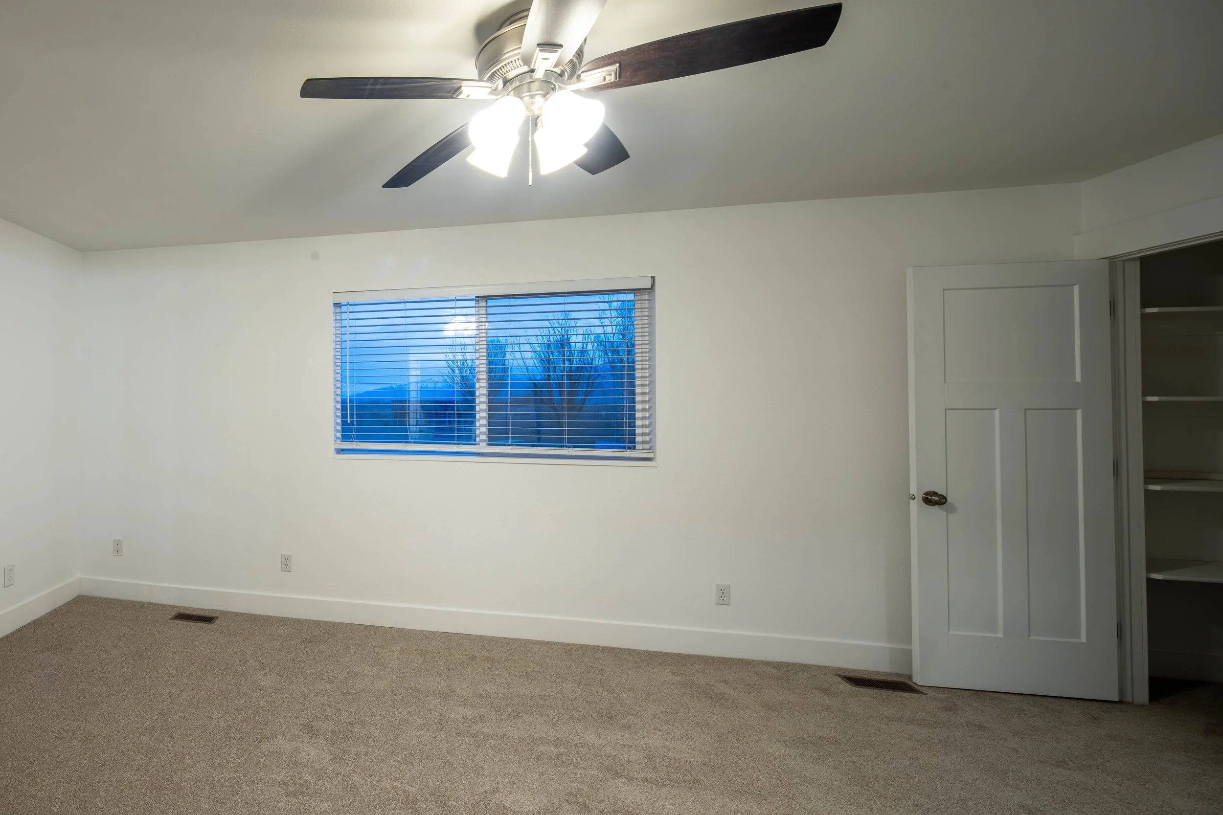 White Listing Photos-11.jpg