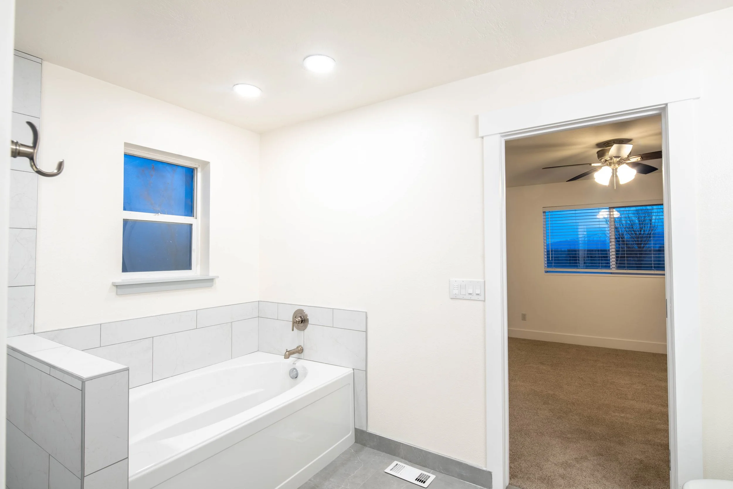 White Listing Photos-15.jpg