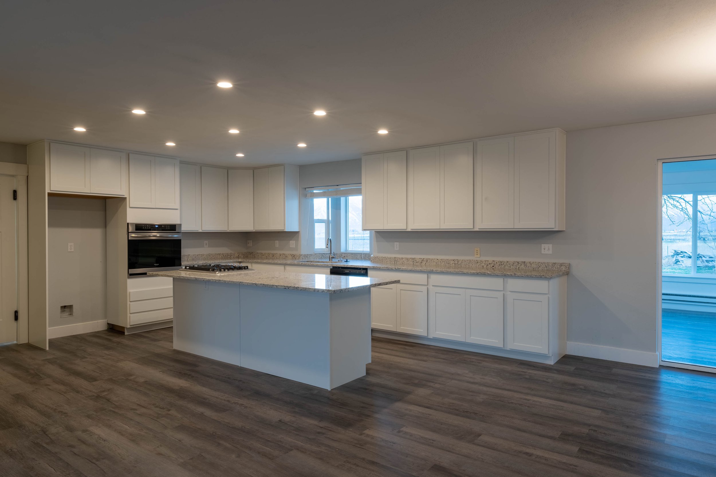 White Listing Photos-21.jpg