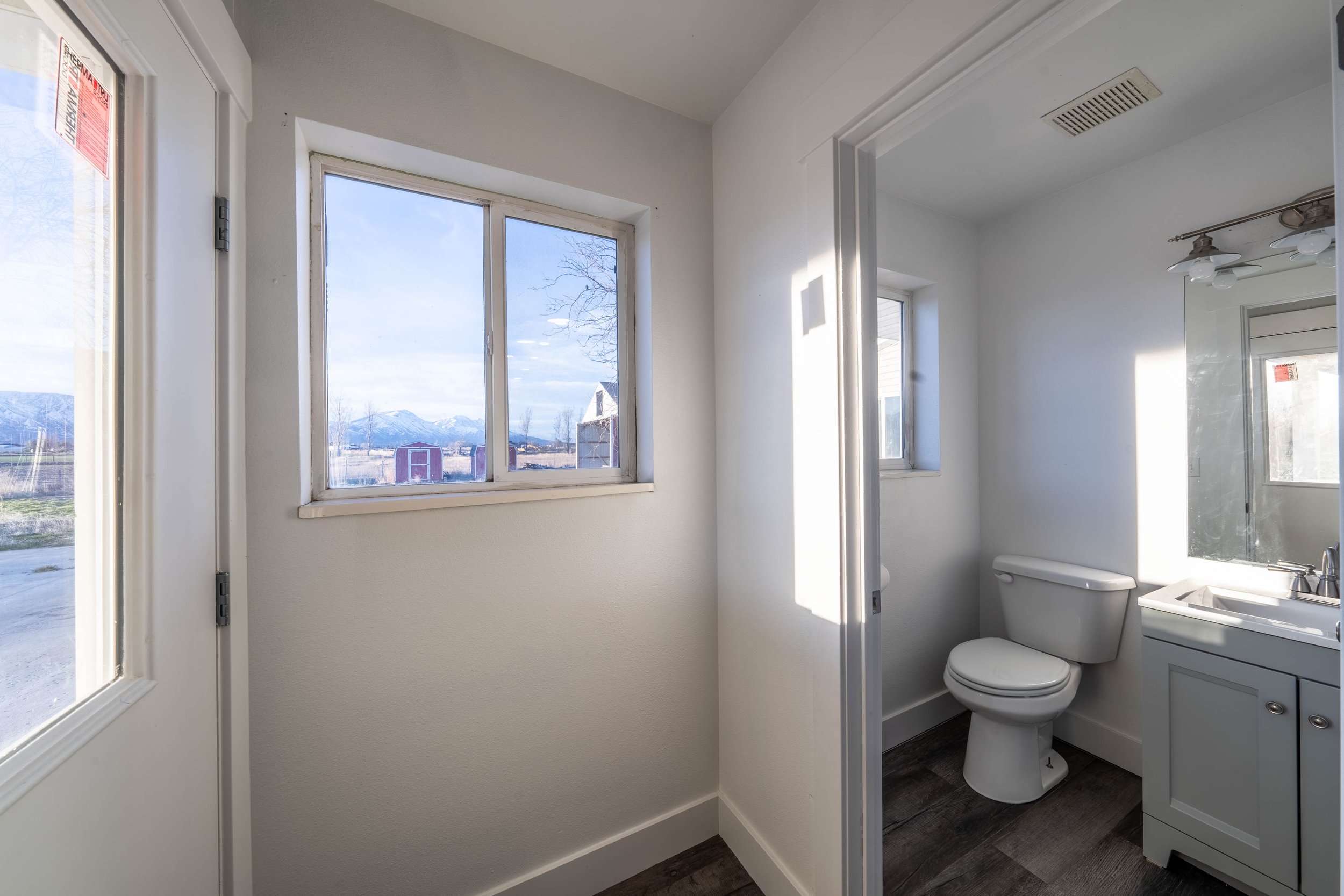 White Listing Photos-31.jpg