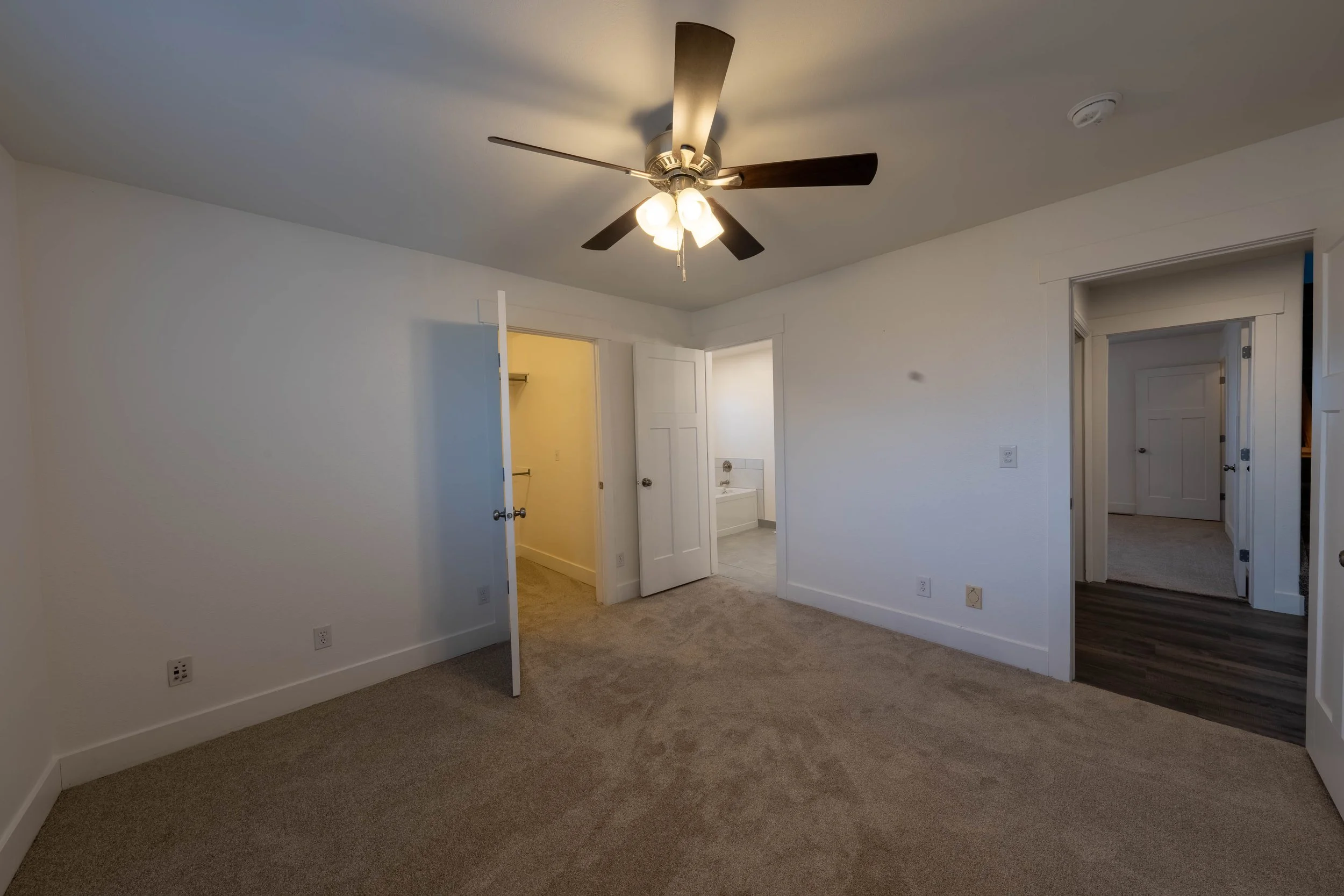 White Listing Photos-39.jpg