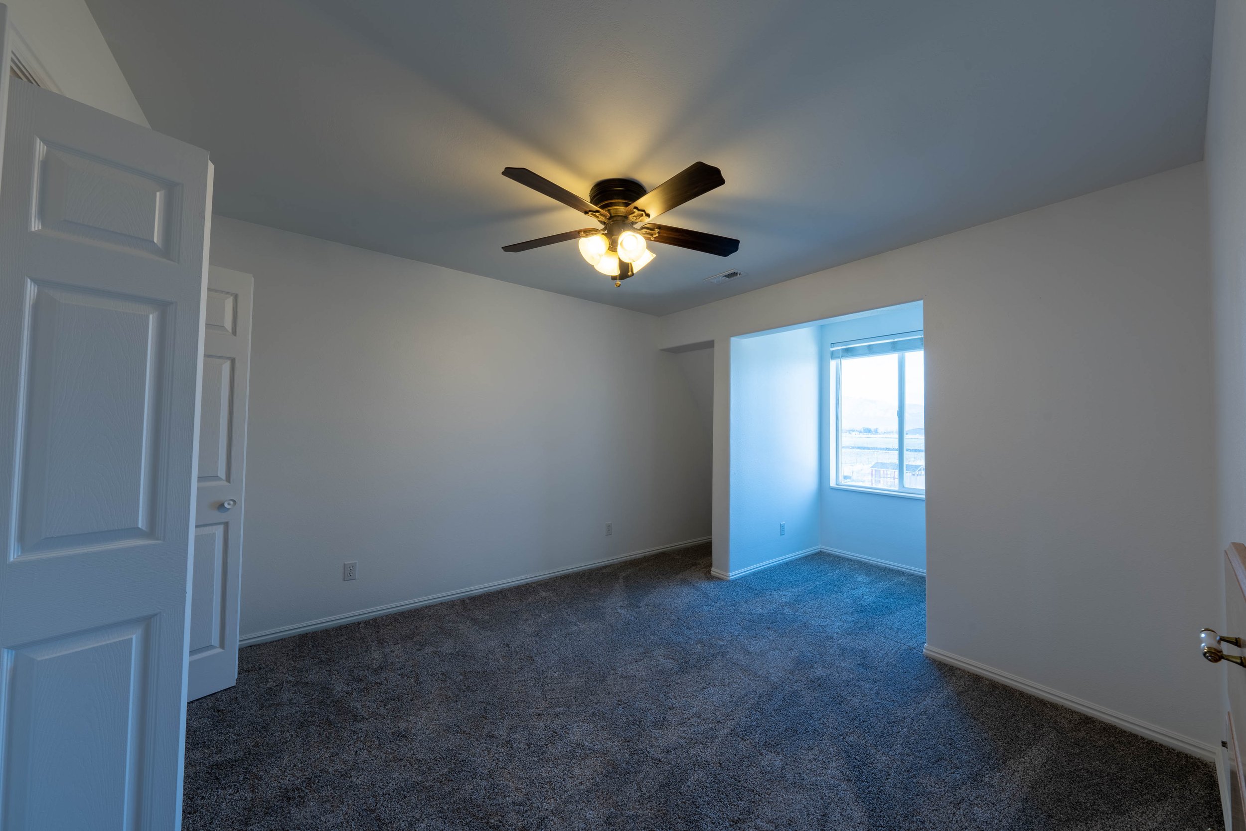White Listing Photos-42.jpg