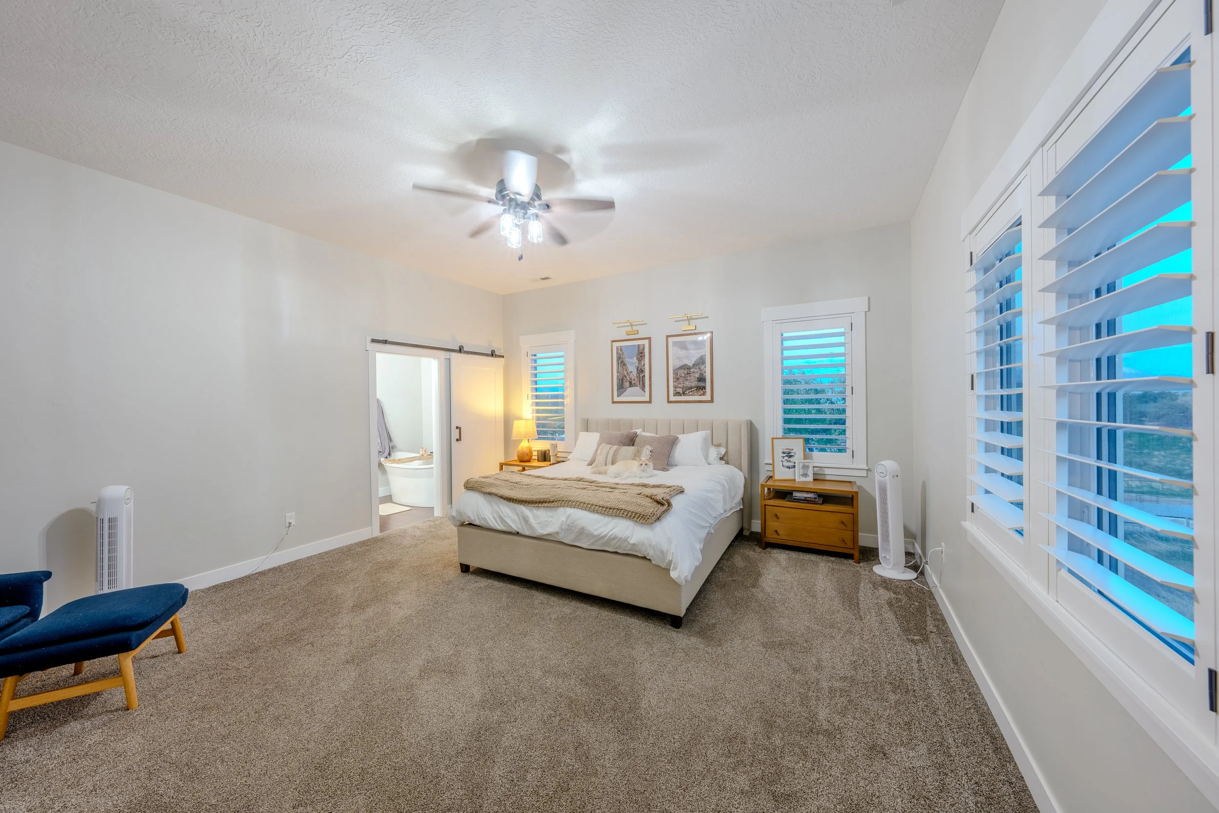 HDR Interior and Sony photos of Chen - Mitten-31.jpg