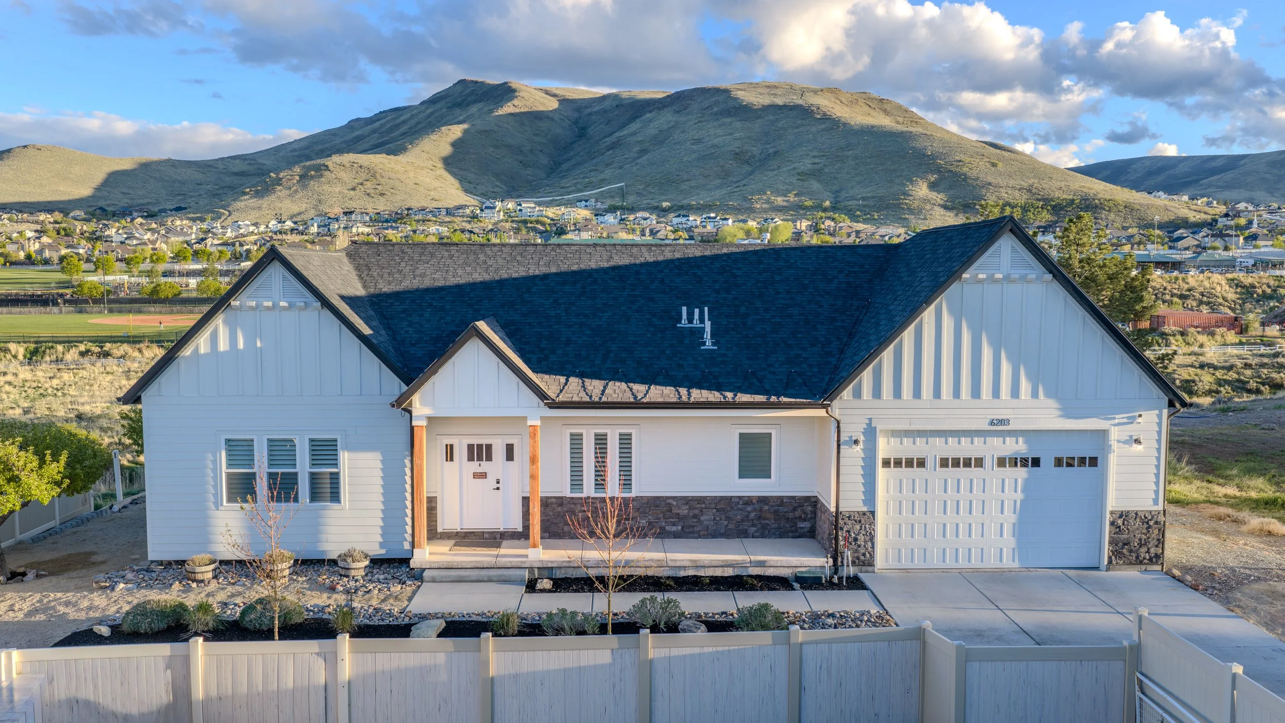 HDR Aerials of Chen - Mitten Listing-61.jpg