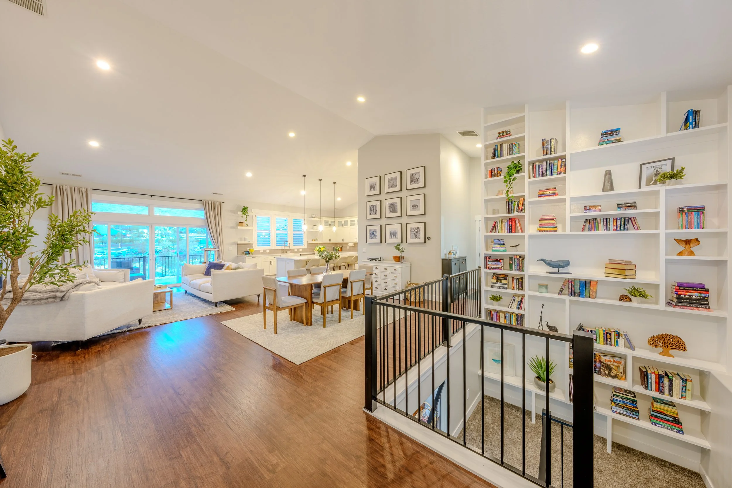HDR Interior and Sony photos of Chen - Mitten-20.jpg