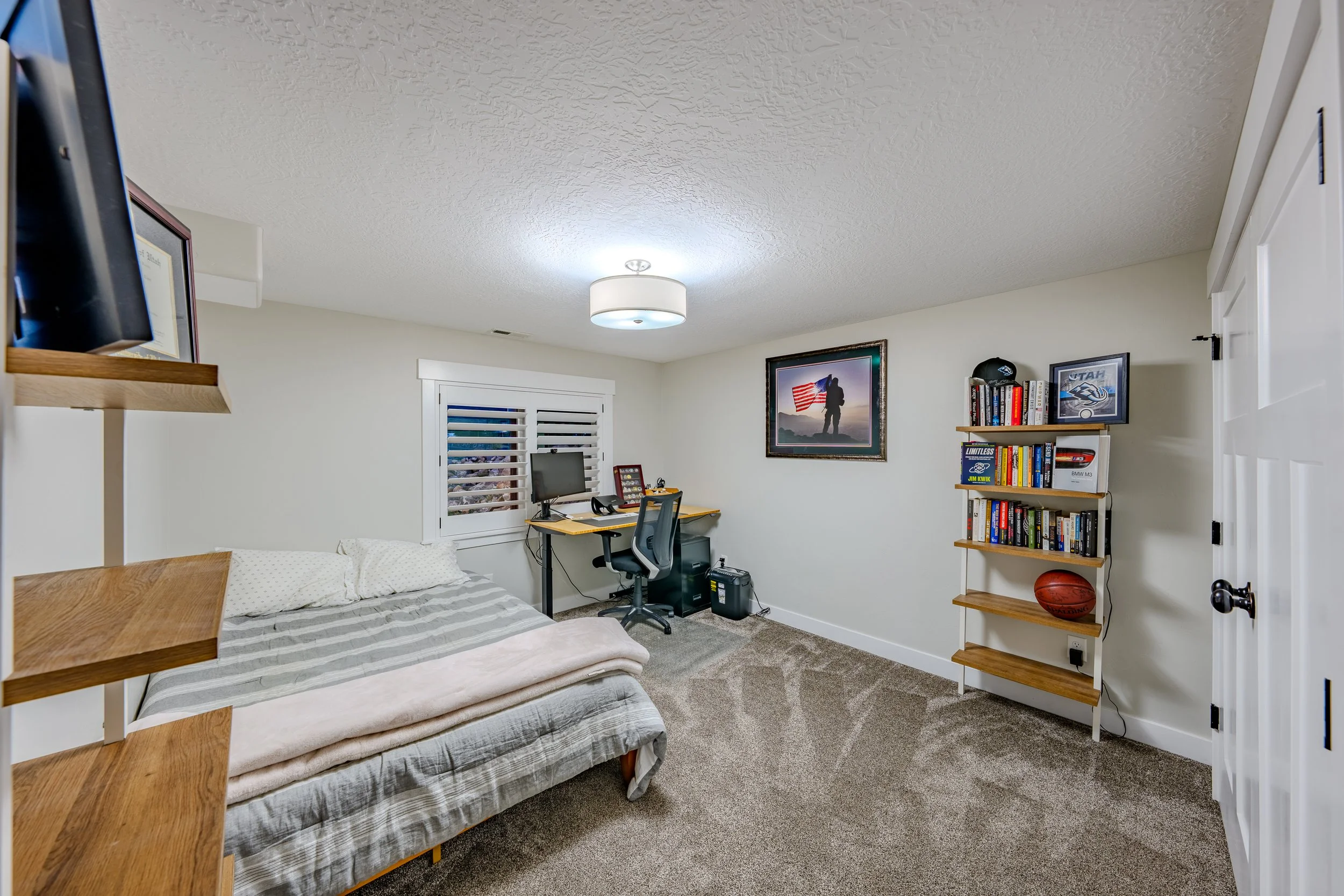 HDR Interior and Sony photos of Chen - Mitten-45.jpg