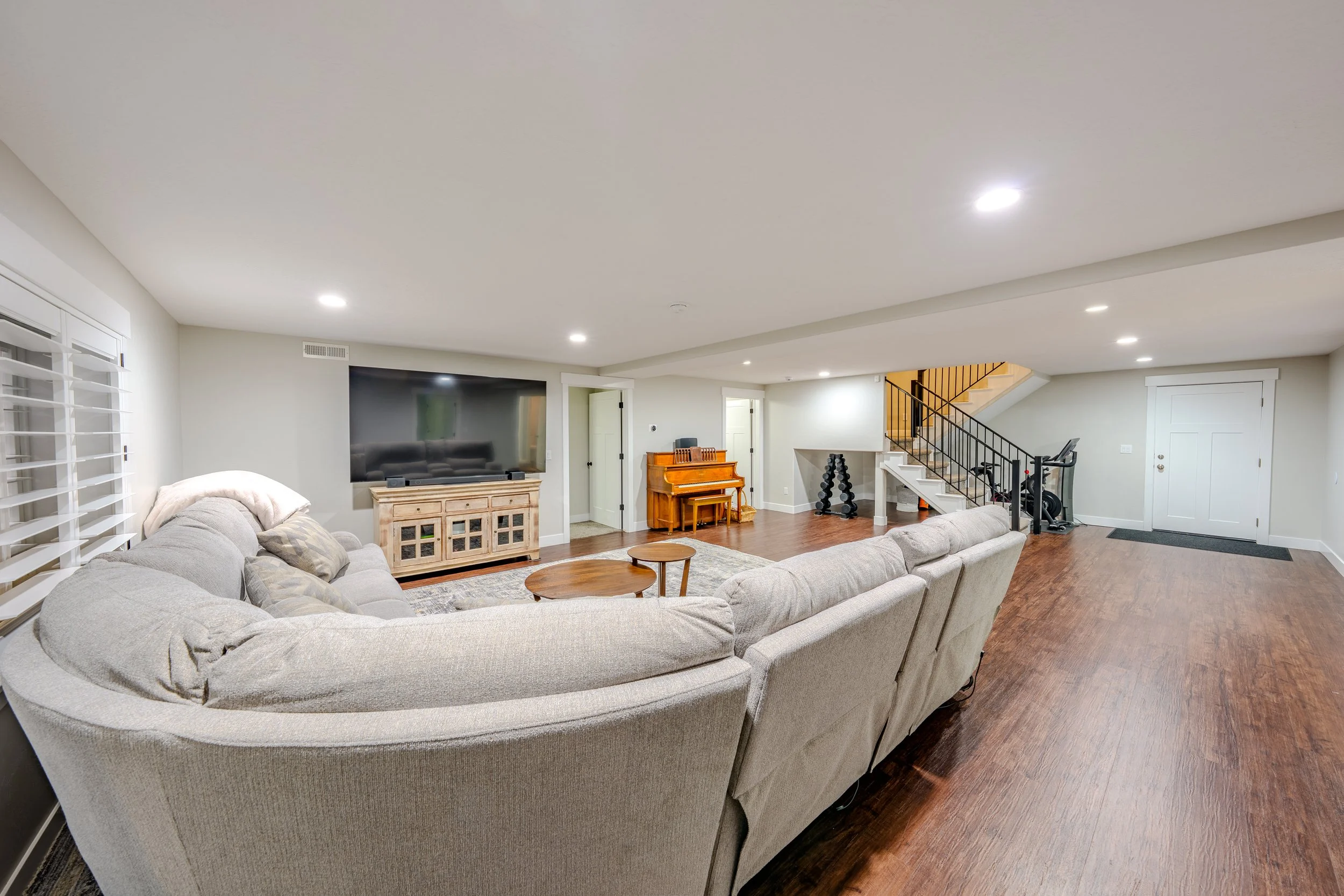 HDR Interior and Sony photos of Chen - Mitten-51.jpg
