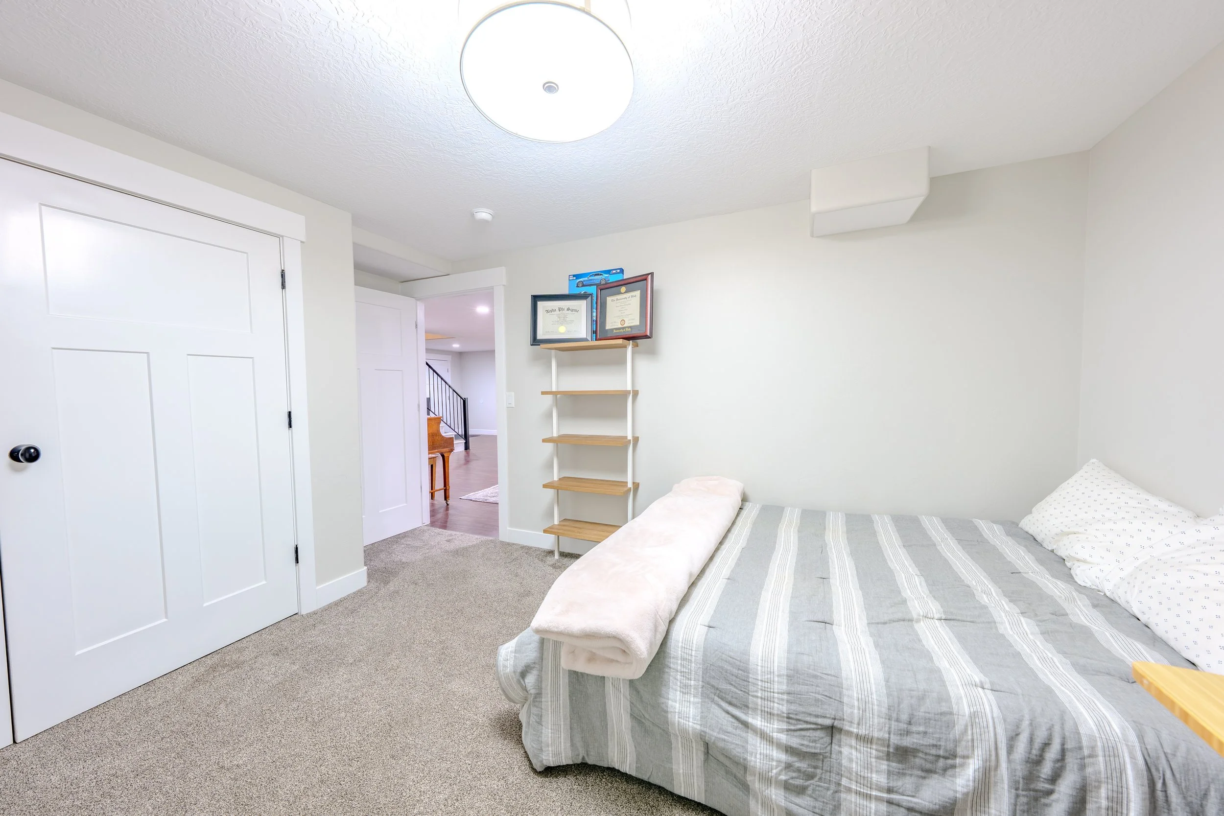HDR Interior and Sony photos of Chen - Mitten-56.jpg