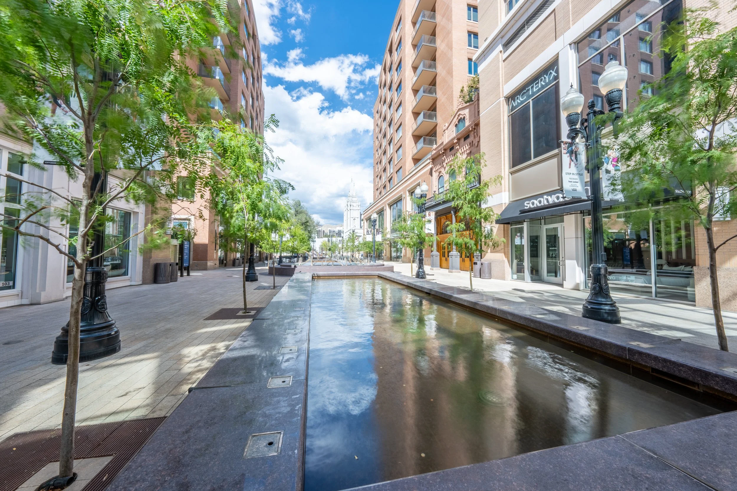 Regent Condo-36.jpg