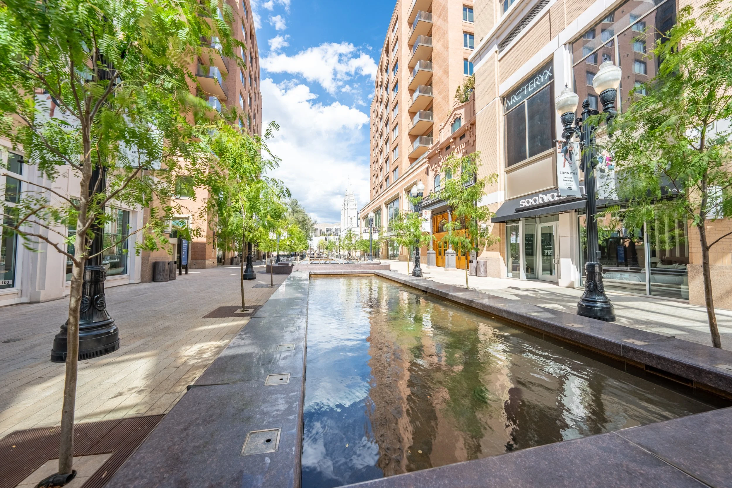 Regent Condo-35.jpg