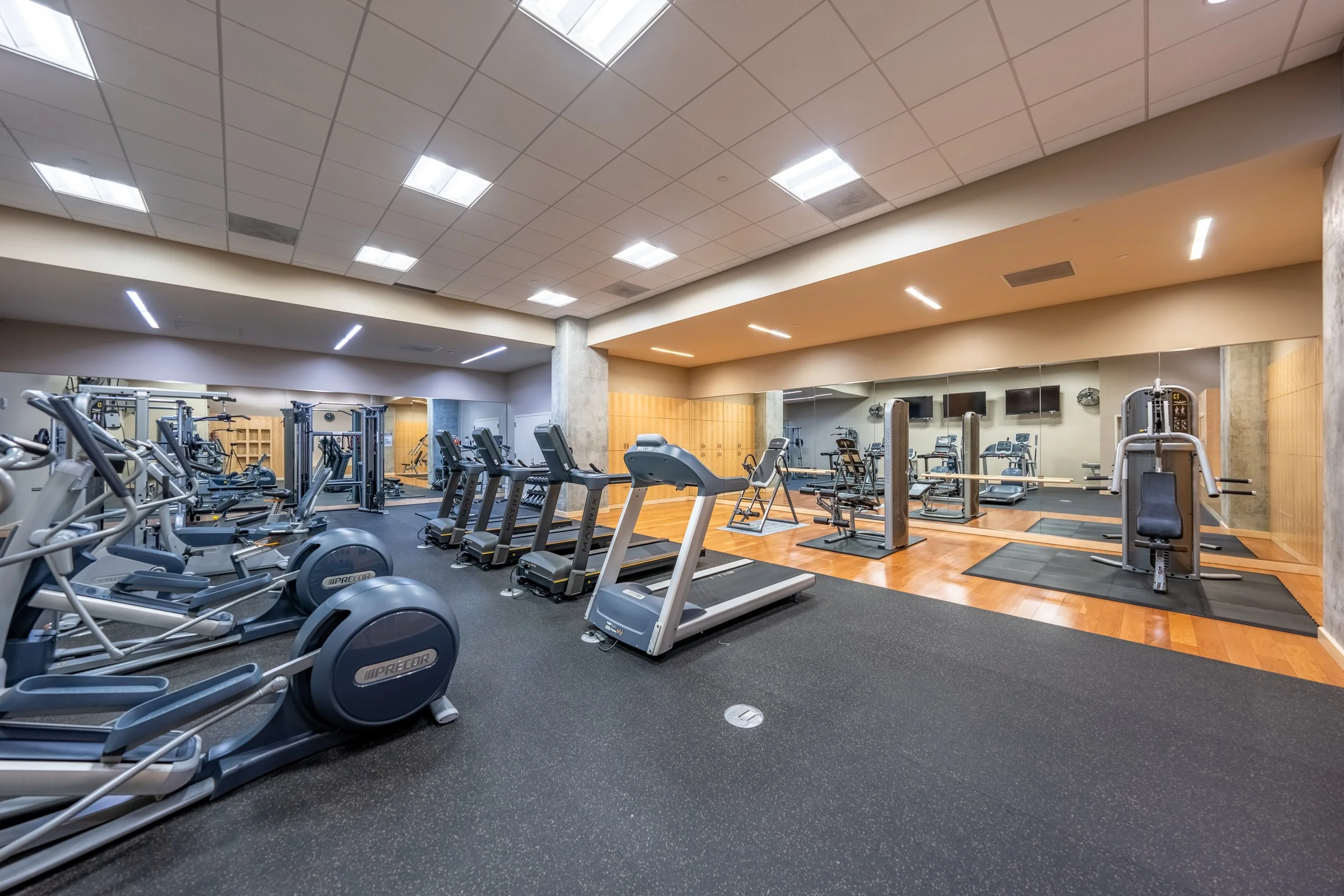 Regent Condo-25.jpg