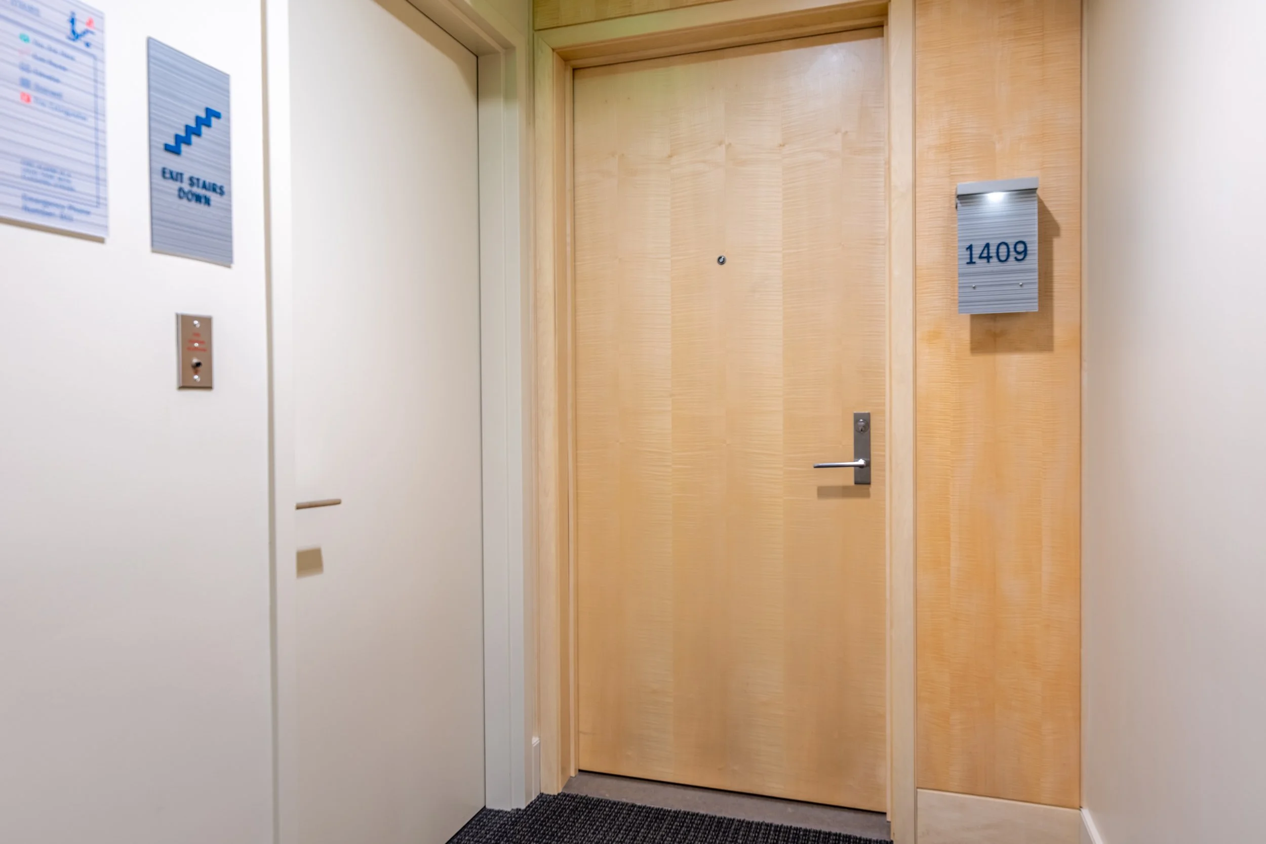 Regent Condo-22.jpg
