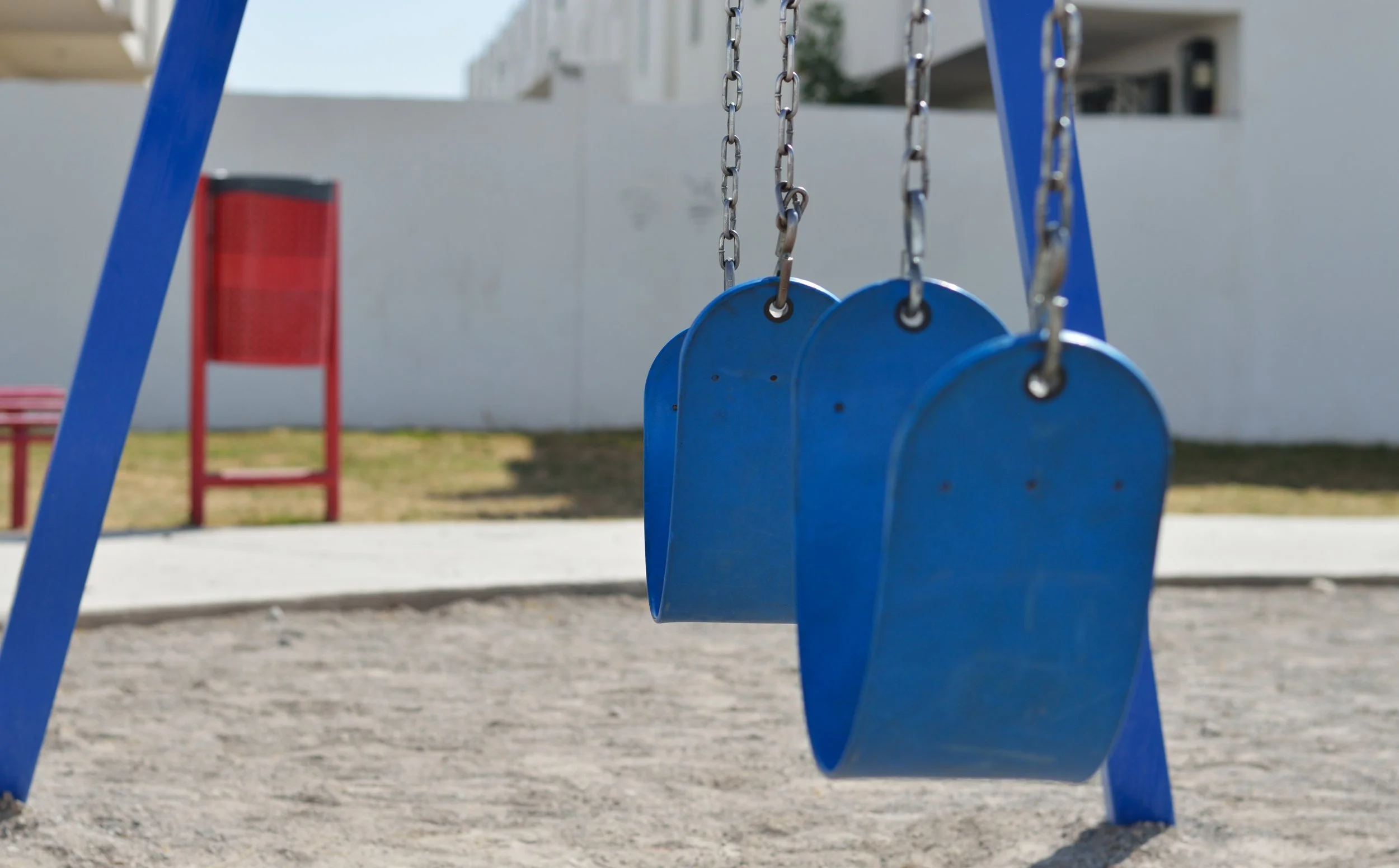 chain-daylight-fun-317262.jpg