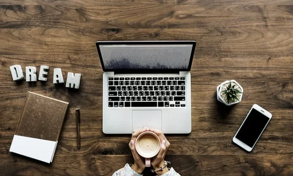 Struggling to Connect With Your Audience Online? Insiders Tip - Start By Owning Your Why.jpg