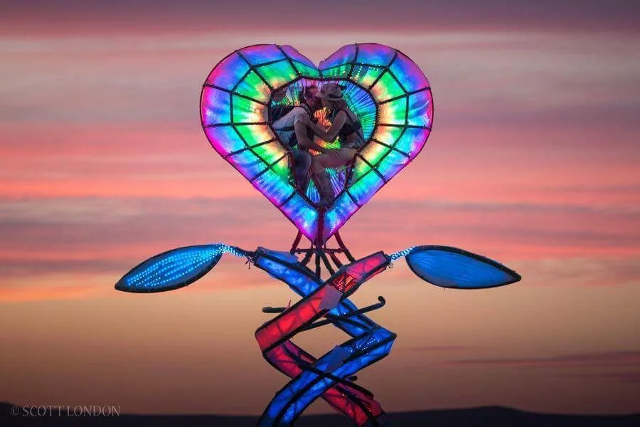 Medium-partial-sunset kiss.jpeg