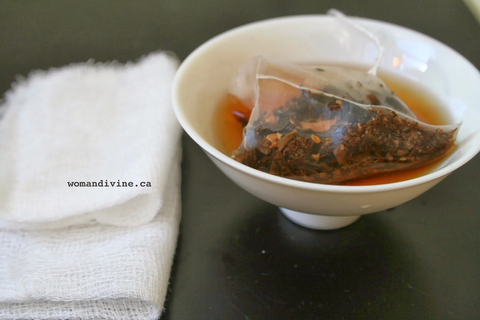 dark under eye circle remedy/ womandivine.ca