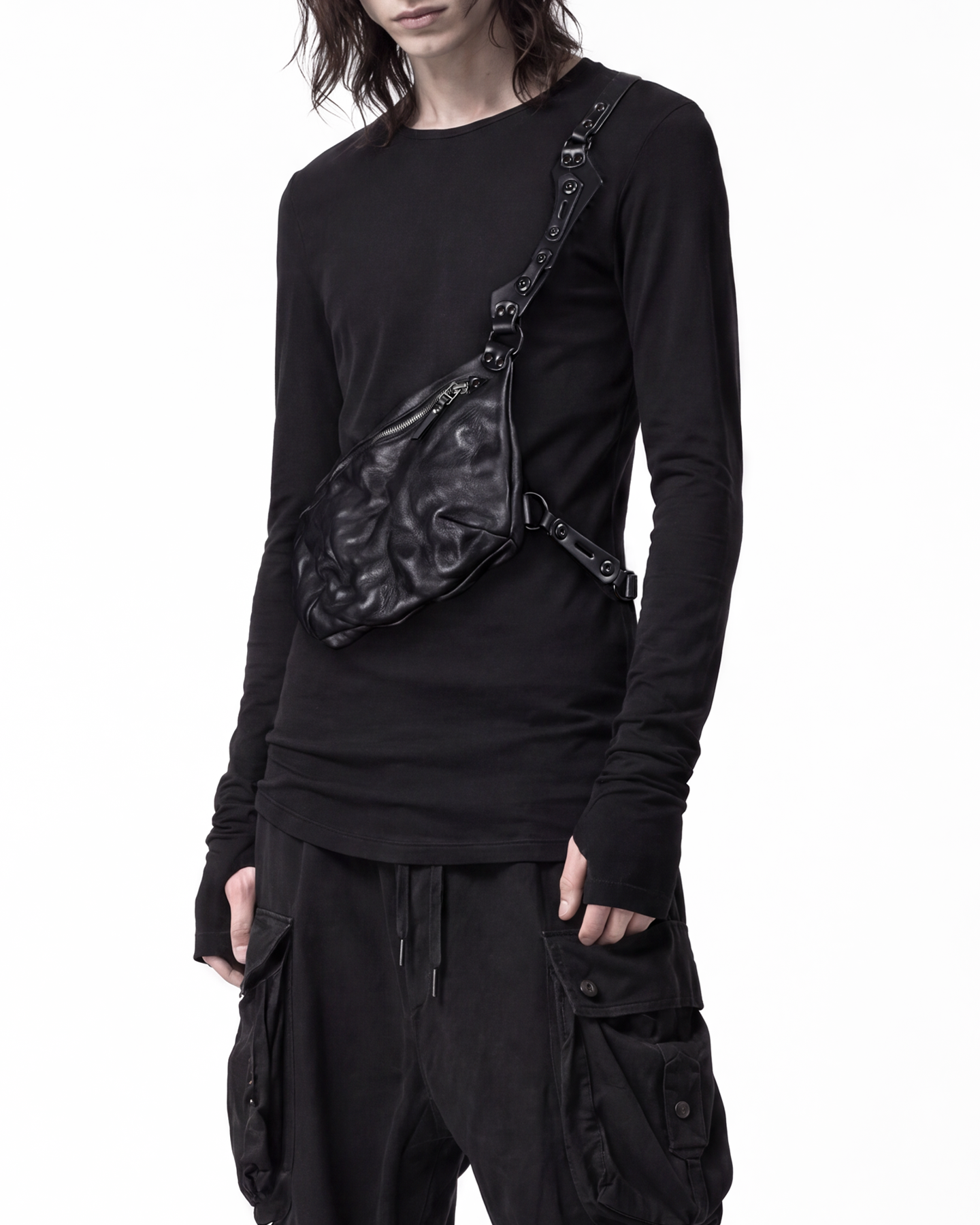 4 ENYO crossbody bag TEO+NG.png