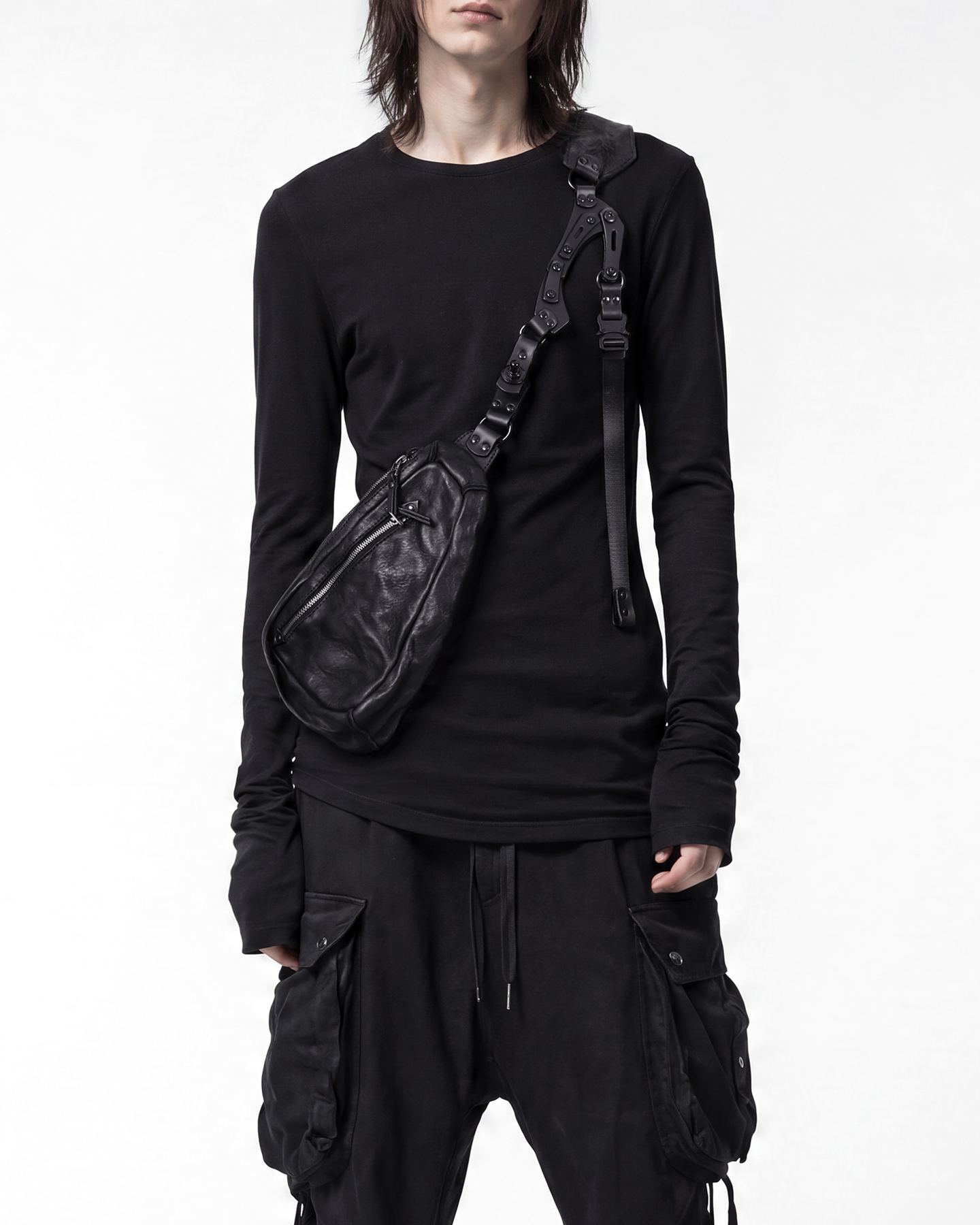 KOEI Black Crossbody Bag TEO+NG 2-.png