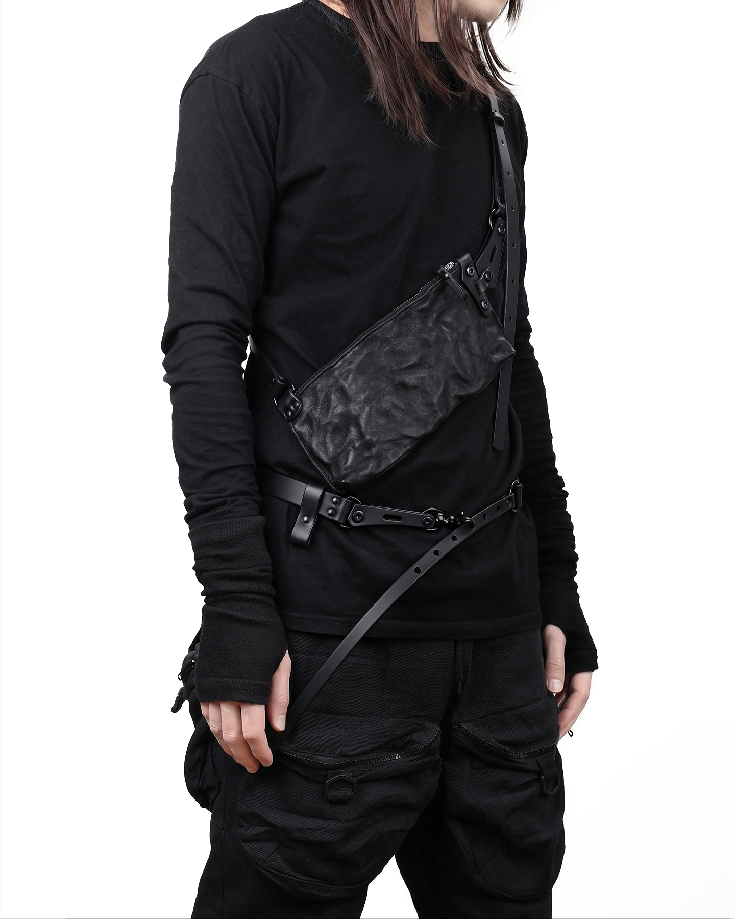 LEIF Black Pouch - TEO+NG 3.png