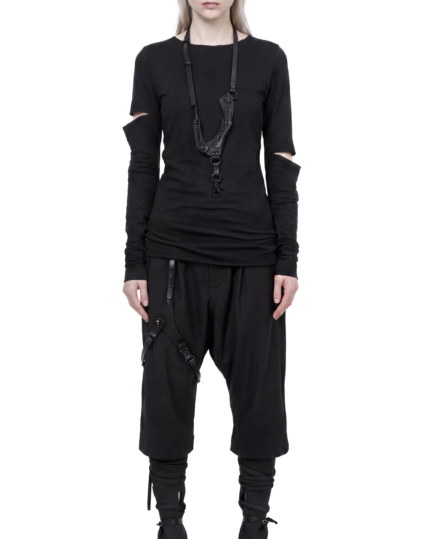 BYKO Black Necklace TEO+NG 2.png