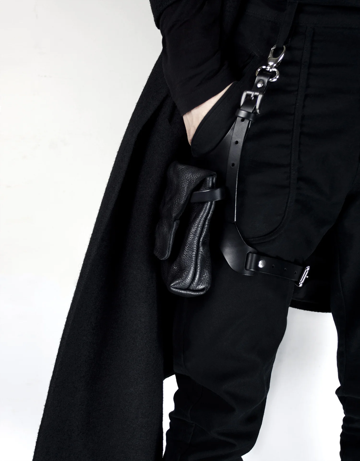 Theo Leg Suspender Pouch - TEO+NG
