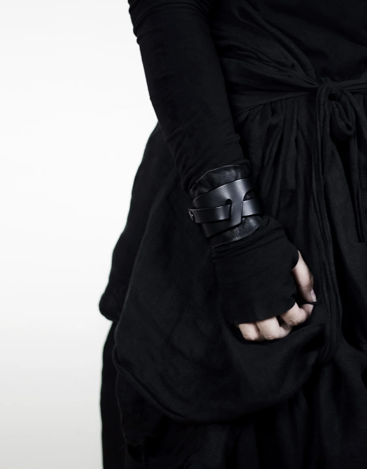 Katus Black Cuff - TEO+NG