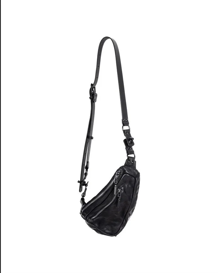 Introducing our new line of bags with interchangeable straps and strap-lock system.

Choose your preferred strap to personalise your bag.

TEO+NG  #teoplusng