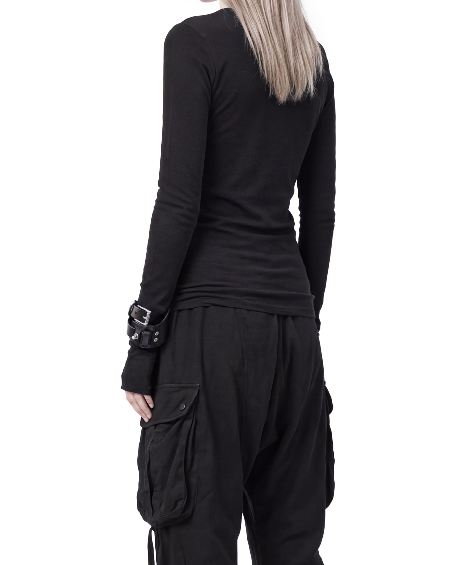 Titseu-Black-Cuff.png
