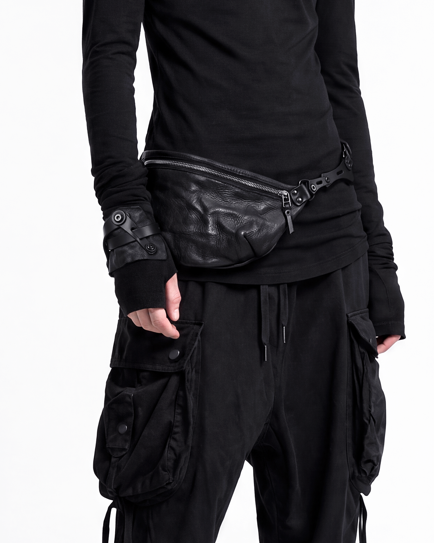 Amos Black Belt Bag TEO+NG 2.png
