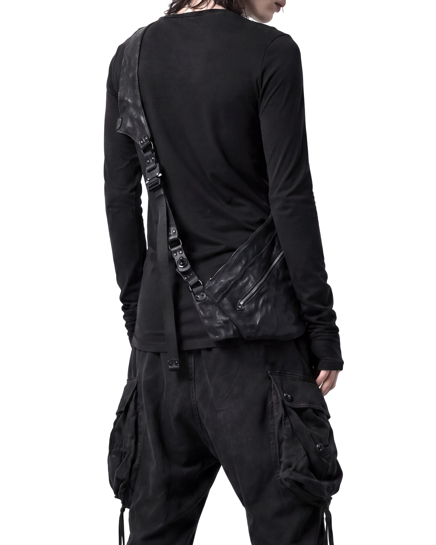 MYZE Black Crossbody Bag TEO+NG 8-.png