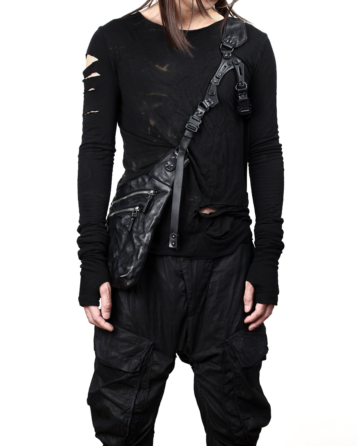BRYN BLACK HARNESS BAG TEO+NG