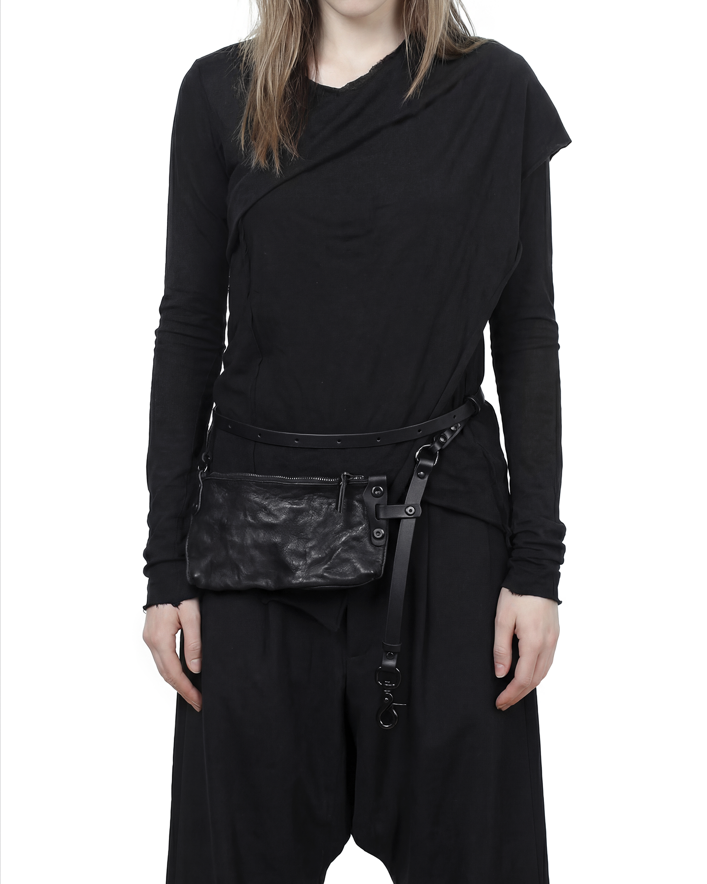 KUNO Black Phone Pouch - TEO+NG 3.png (Copy)