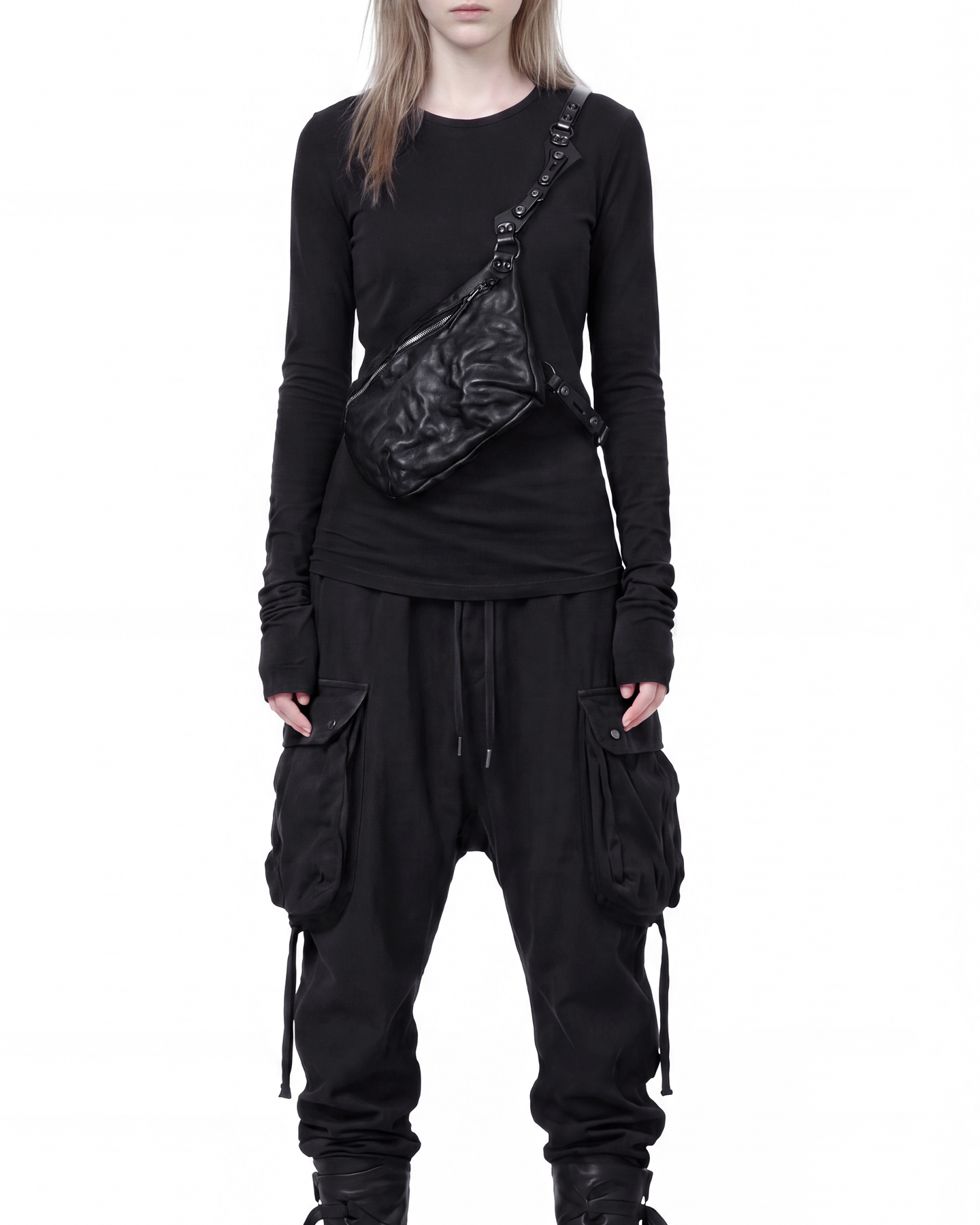 3 ENYO crossbody bag TEO+NG.png