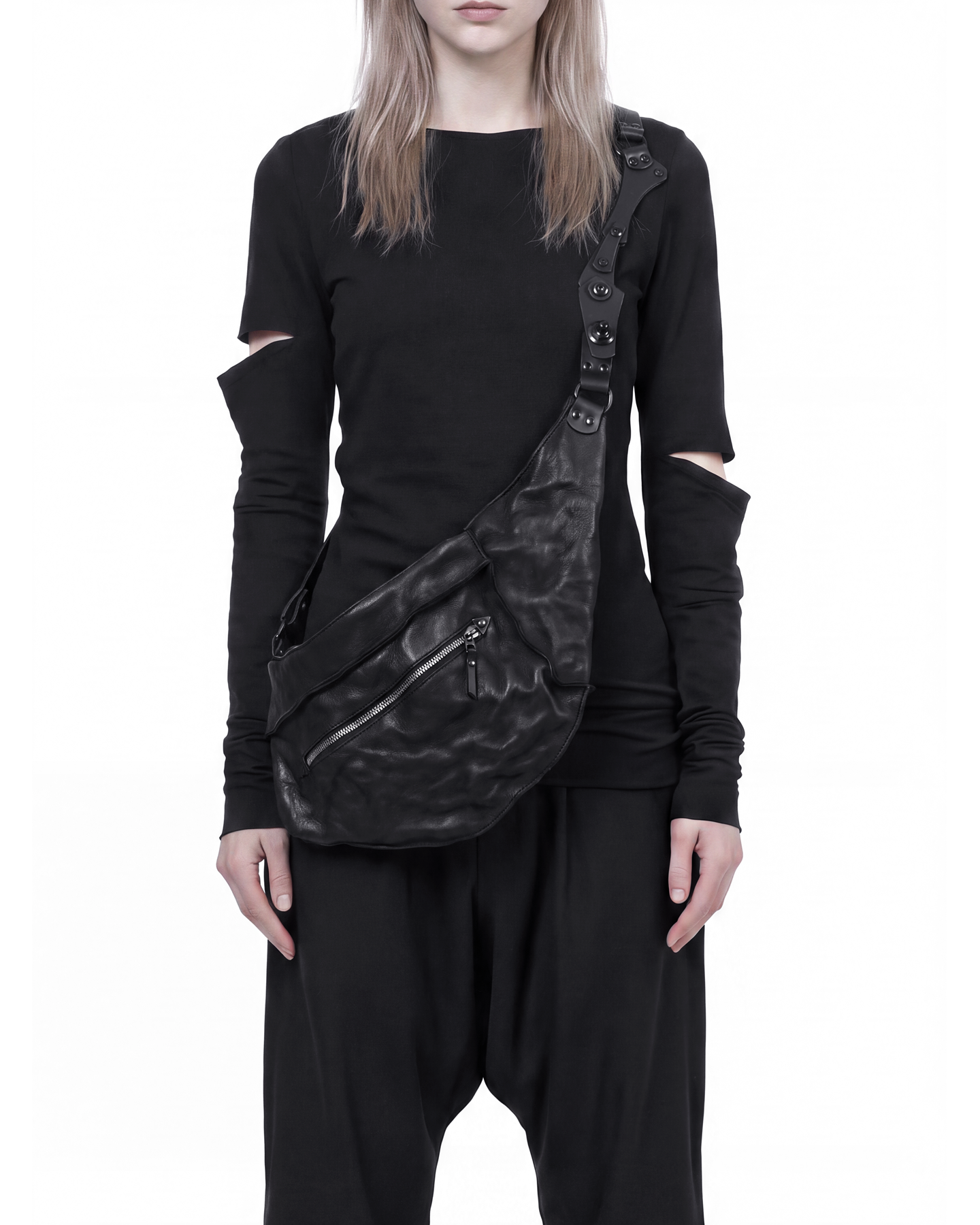 MYZE Black Crossbody Bag TEO+NG 4-.png (Copy)