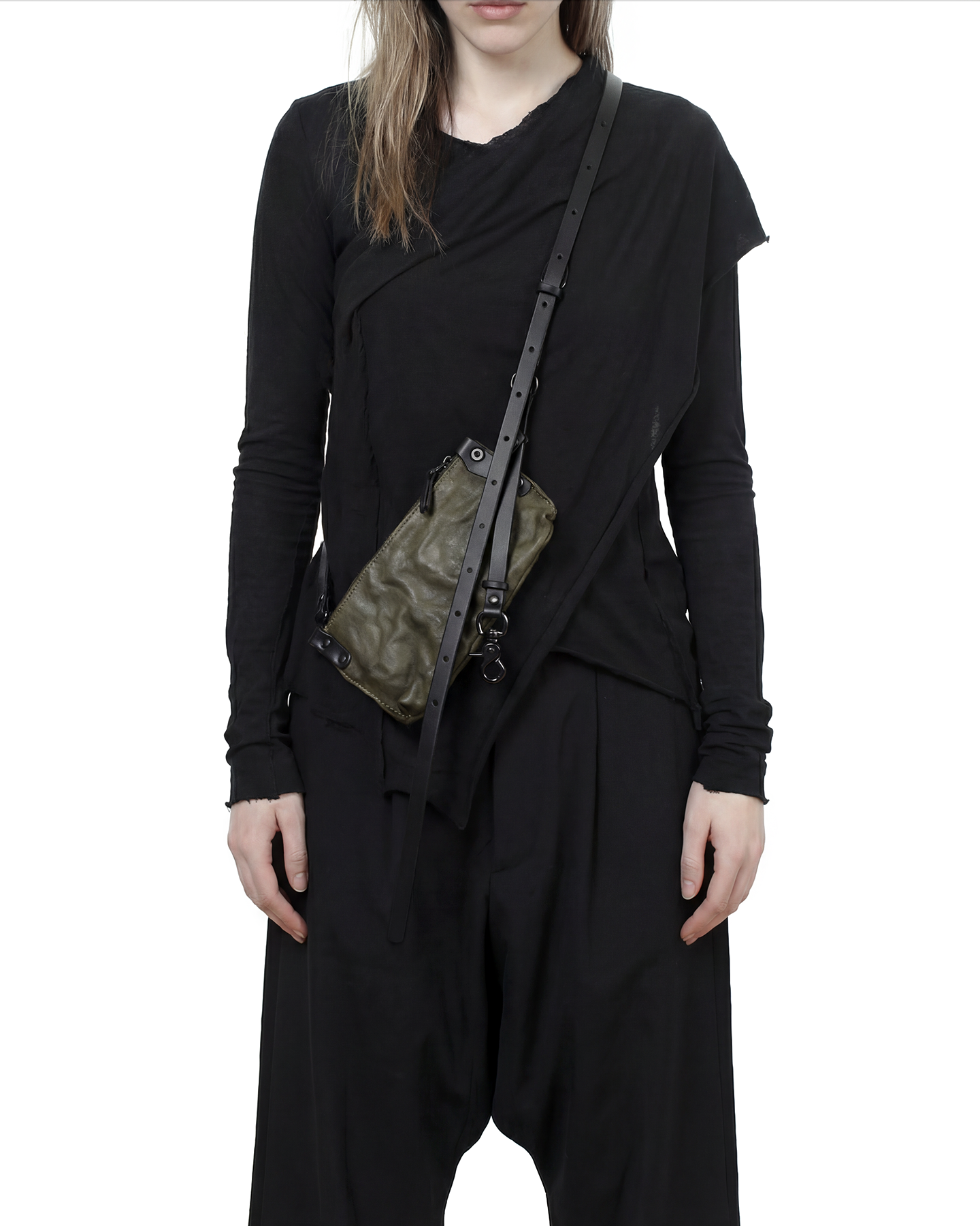 KUNO Khaki Phone Pouch - TEO+NG 2.png (Copy)