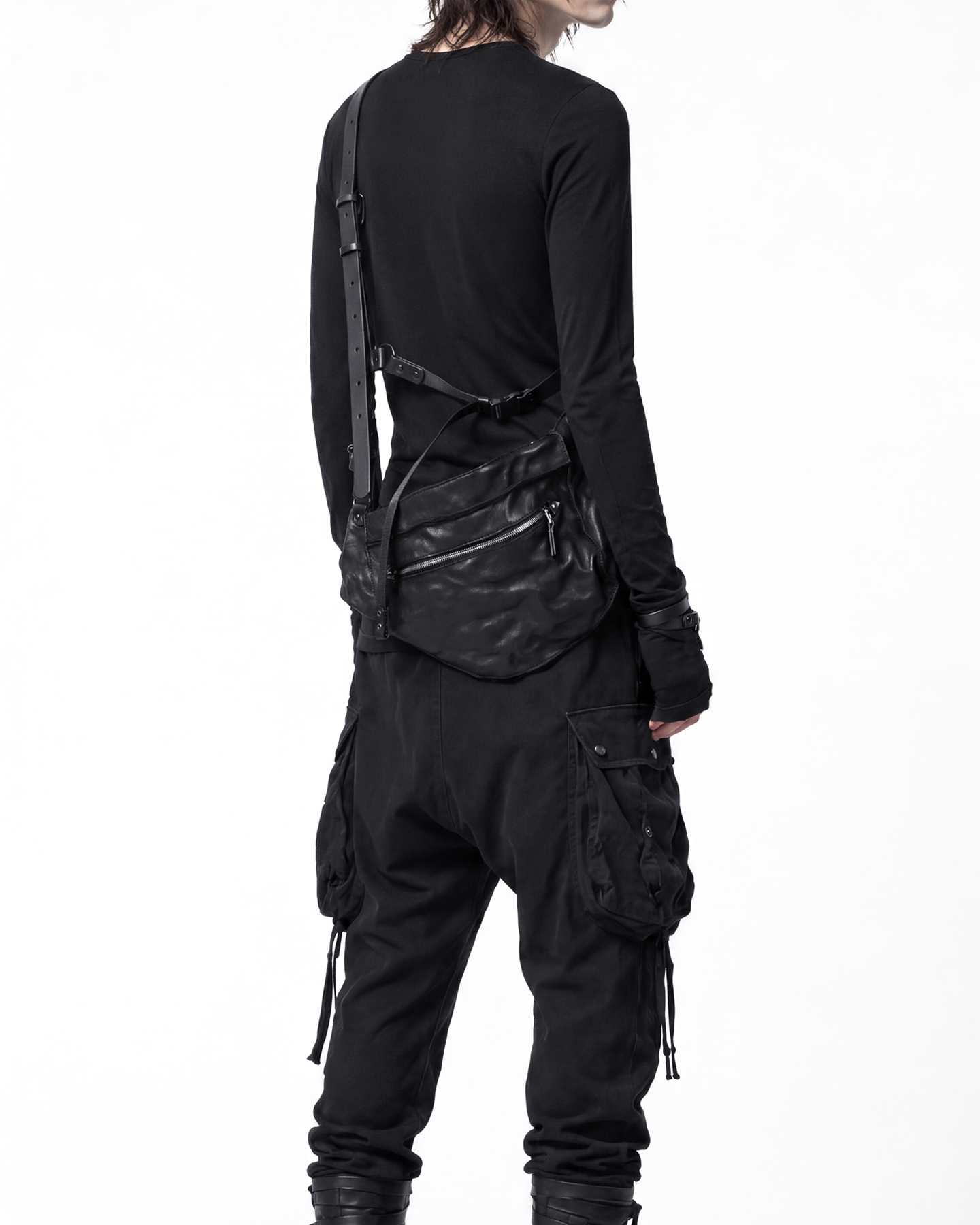 MYZE Black Crossbody Bag TEO+NG 7-.png