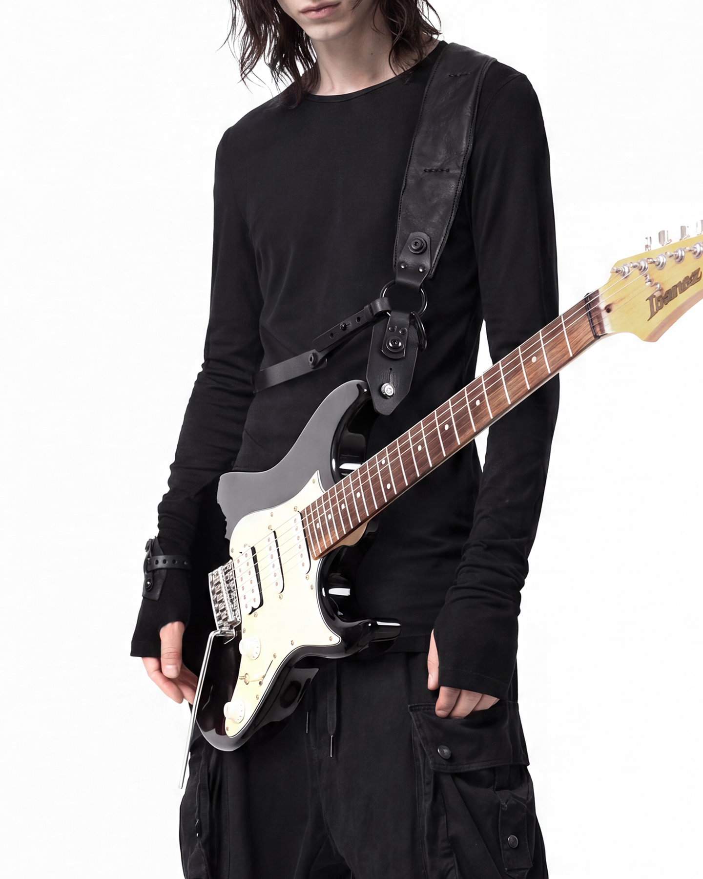 EKYN Black Guitar Strap _ Harness TEO+NG 3.png