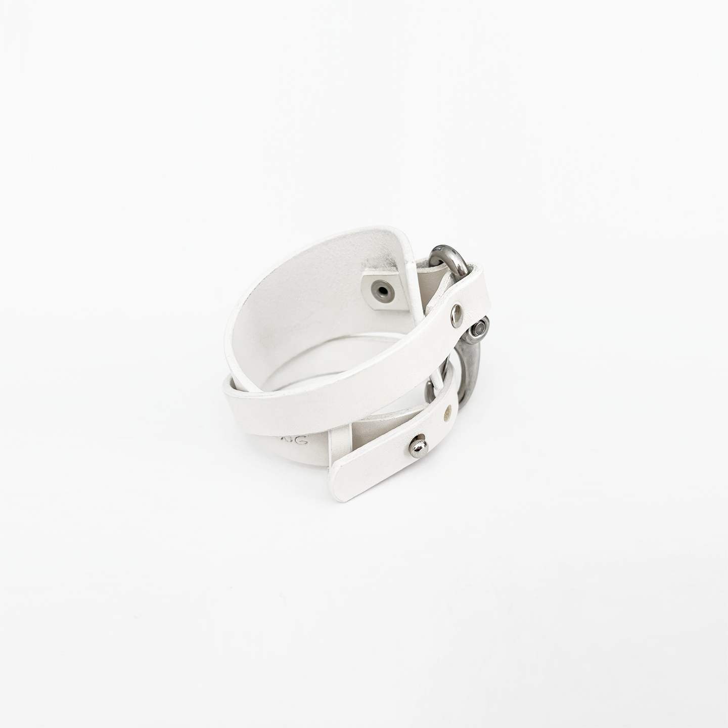 LINO White Cuff 2.png