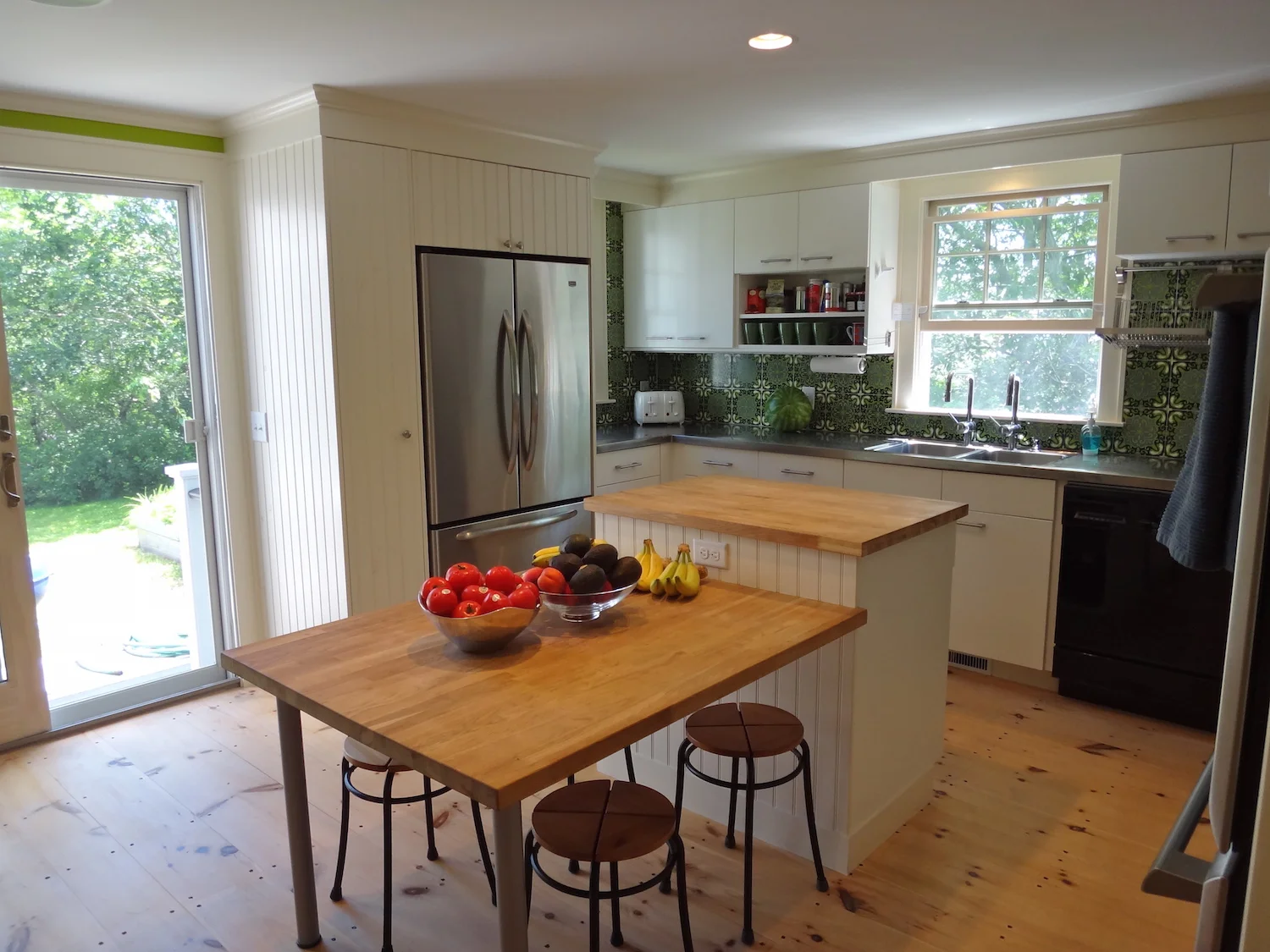 TheToehold_Kitchen2_1500px.jpg
