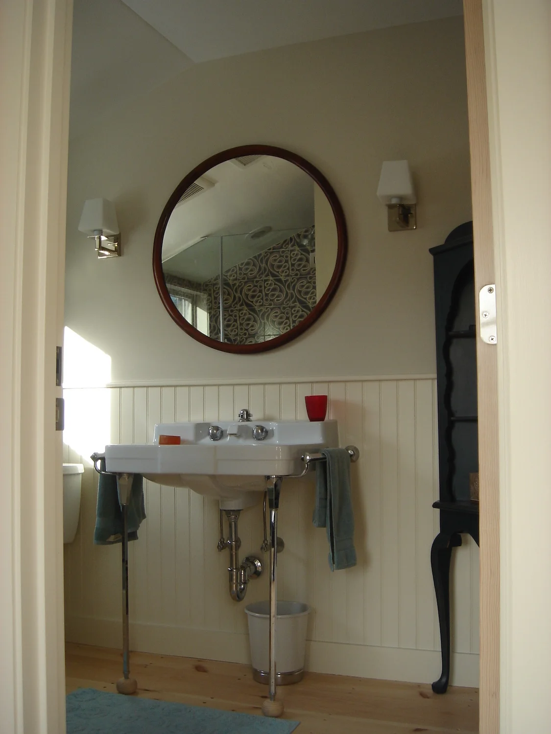 TheToehold_MasterBath_1500px.jpg